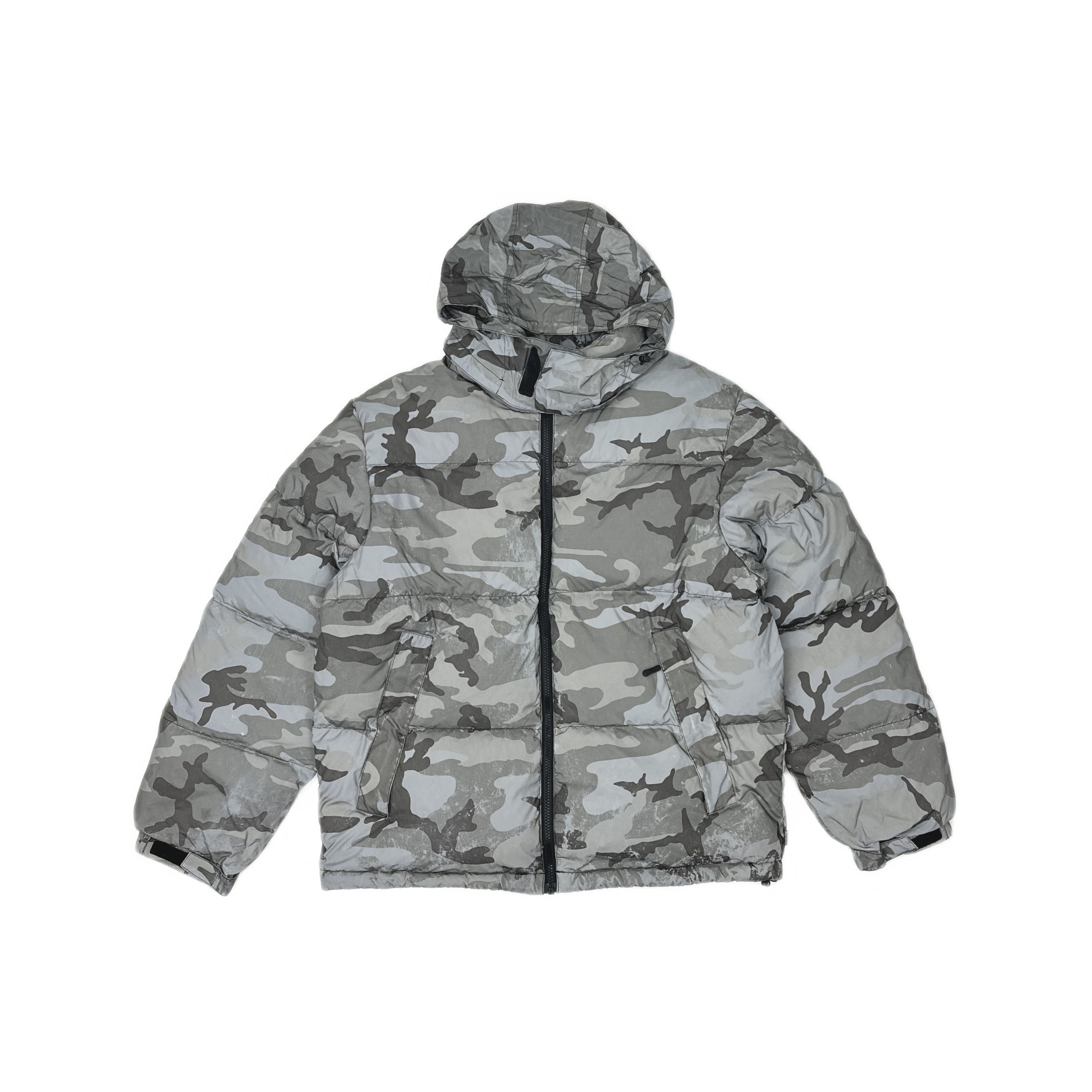Supreme Supreme Reflective Camo Puffer Jacket Size L Size US L / EU 52-54 / 3 - 1 Thumbnail