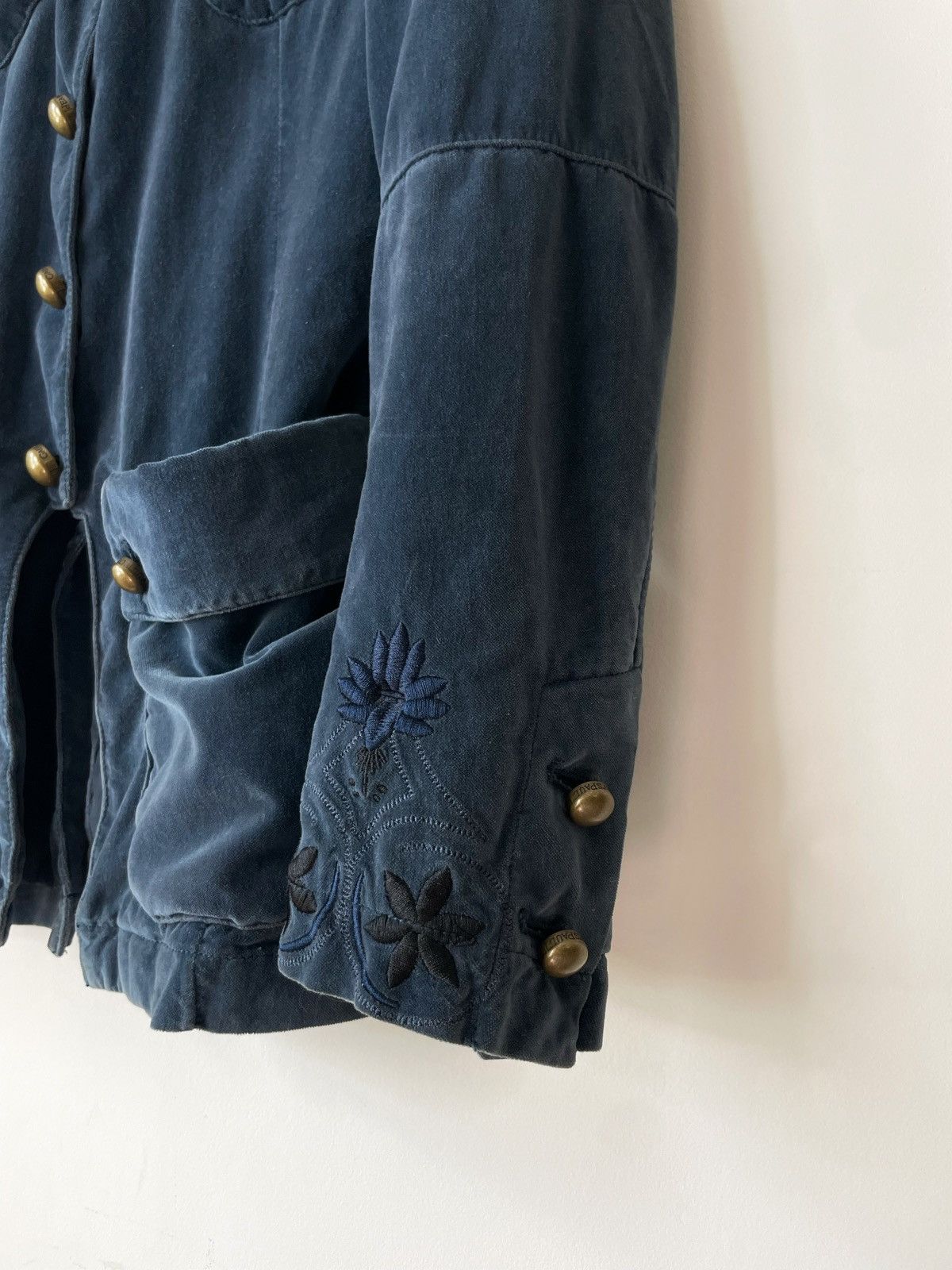 Jean Paul Gaultier Jean Paul Gaultier Velour Blue Flowers Gold Buttons Blazer Size M / US 6-8 / IT 42-44 - 9 Thumbnail