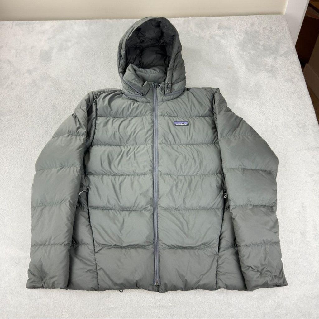 Patagonia Patagonia NWT Men's Size Medium Silent Down Puffer Jacket Size US M / EU 48-50 / 2 - 1 Thumbnail