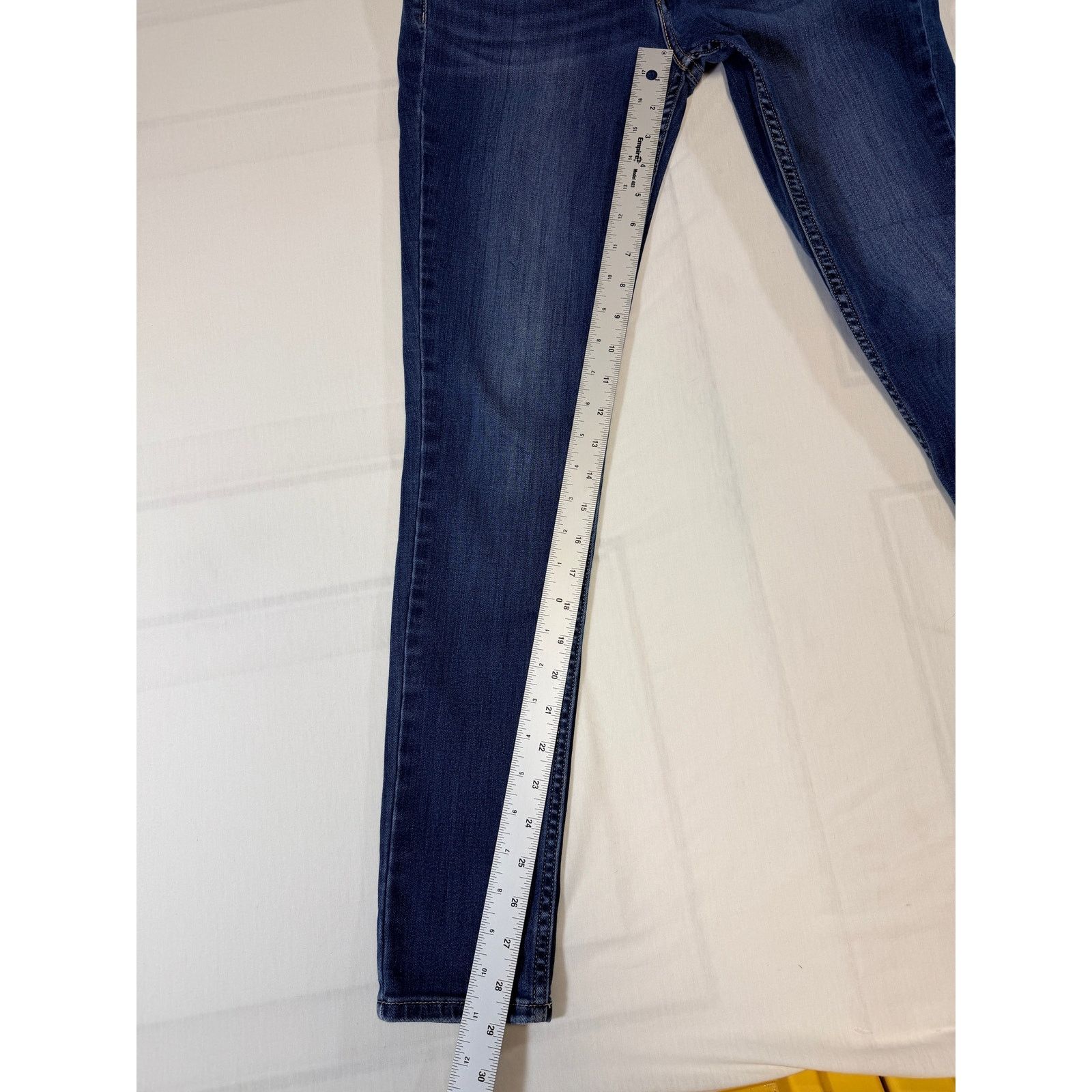 Levi's Levi’s Women’s Skinny Jeans Stretch Denim Mid Rise Red Tab Size 29" - 6 Thumbnail