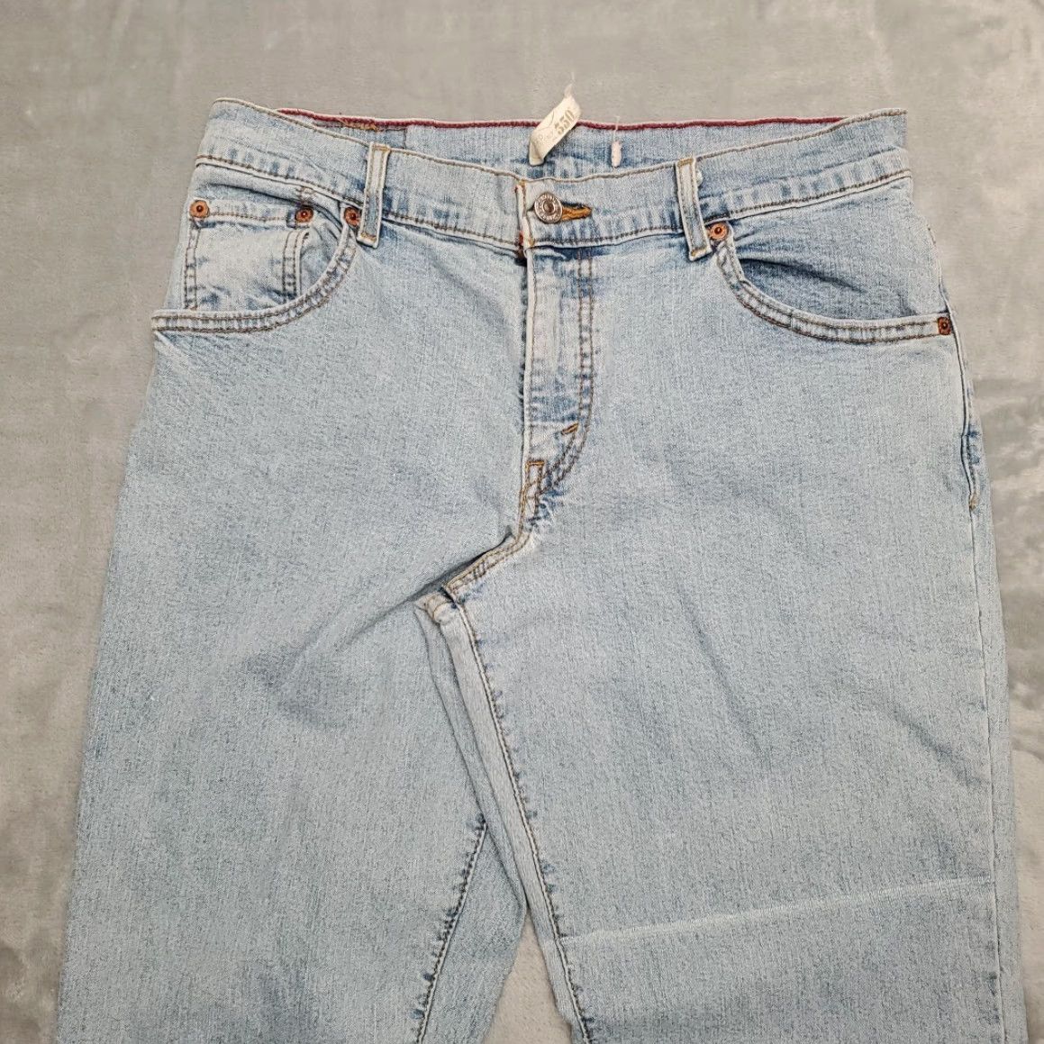 Levi's VINTAGE Levi's Jeans Women 8 Blue Denim 550 Relaxed Bootcut 32in Inseam Light Wash 5-Pocket Mens? No, end gender: Womens Size 30" / US 8 / IT 44 - 4 Thumbnail