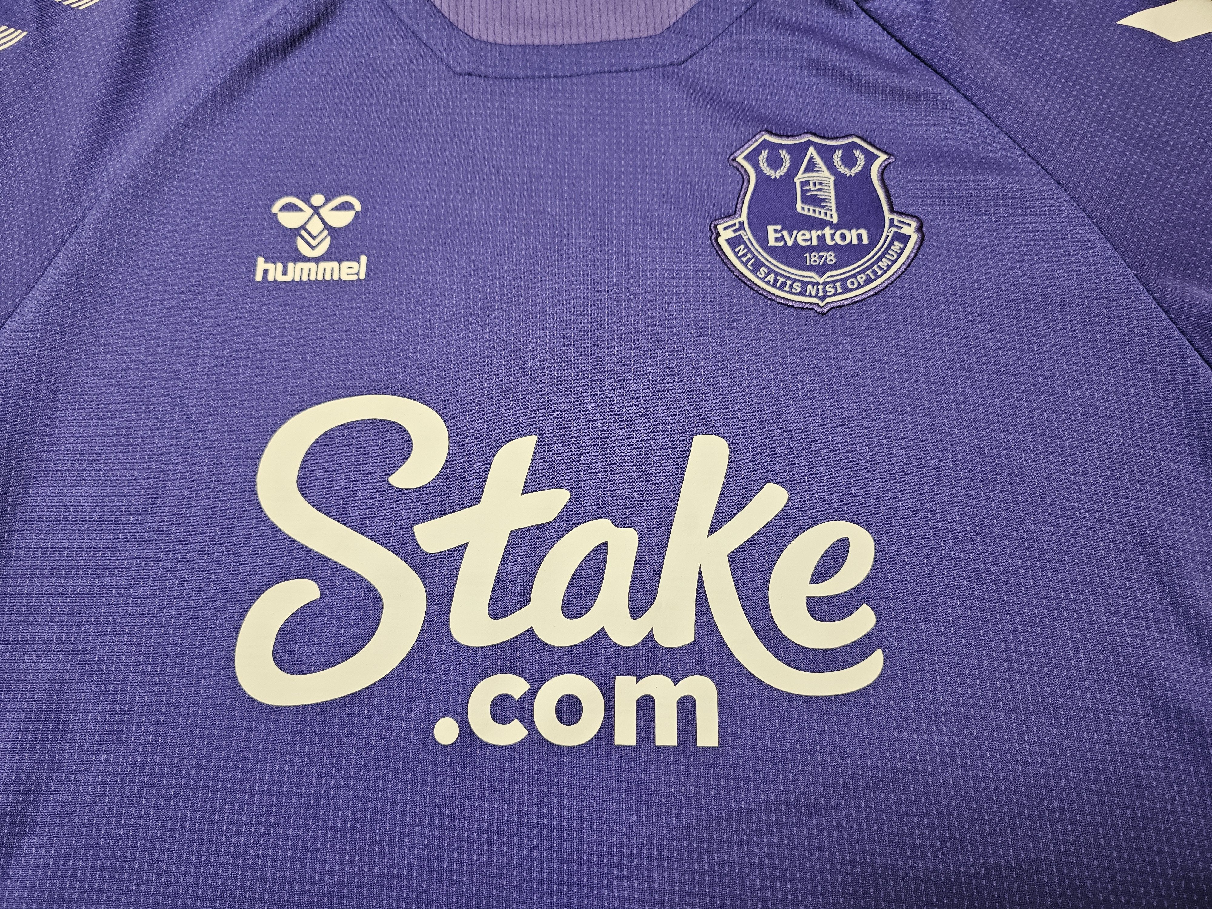 Hummel EVERTON 2022 2023 TRAINING FOOTBALL SHIRT SOCCER JERSEY Size US XL / EU 56 / 4 - 3 Thumbnail