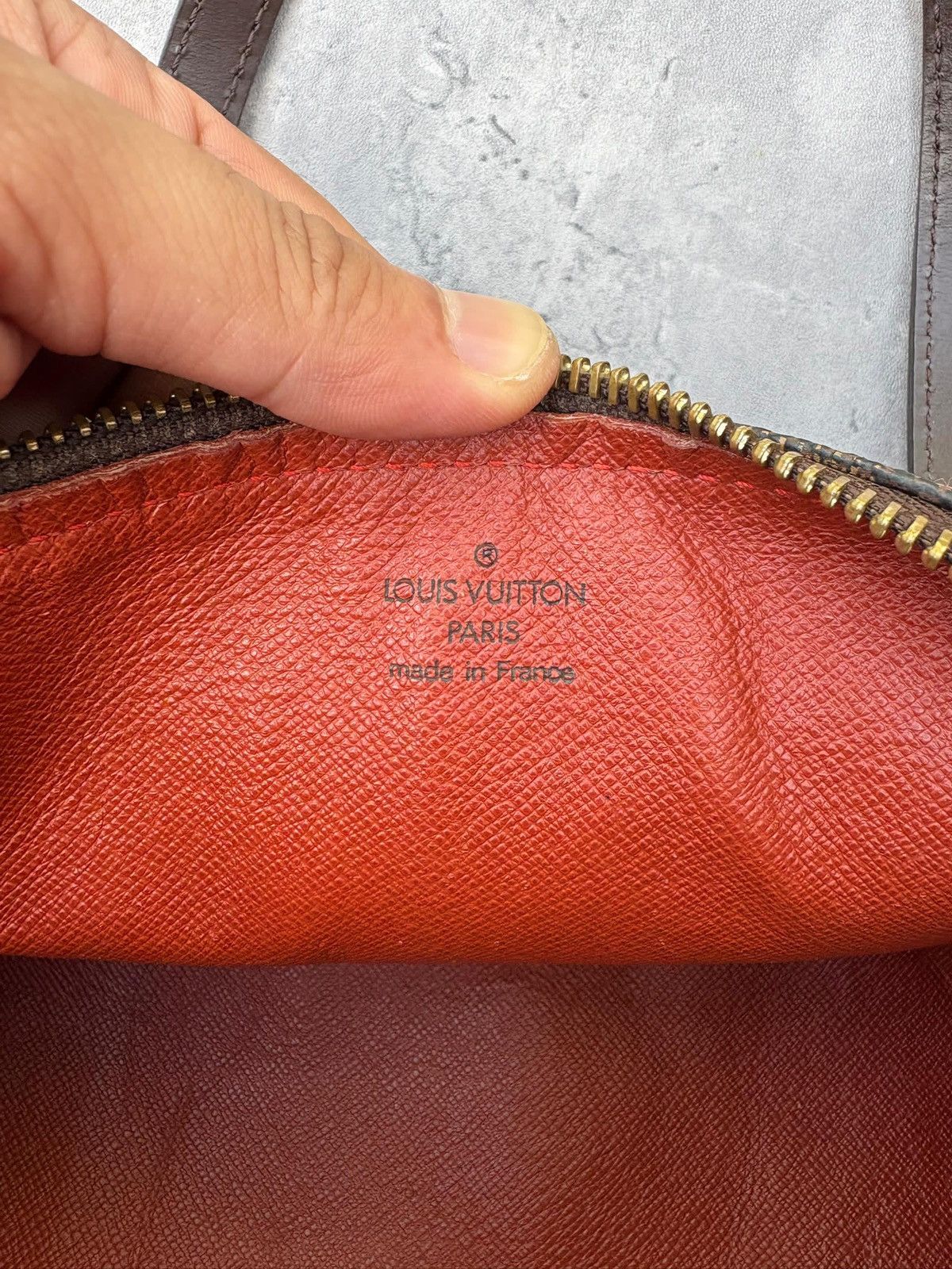 Louis Vuitton Louis Vuitton Papillon Damier Ebene 26 Size ONE SIZE - 5 Thumbnail