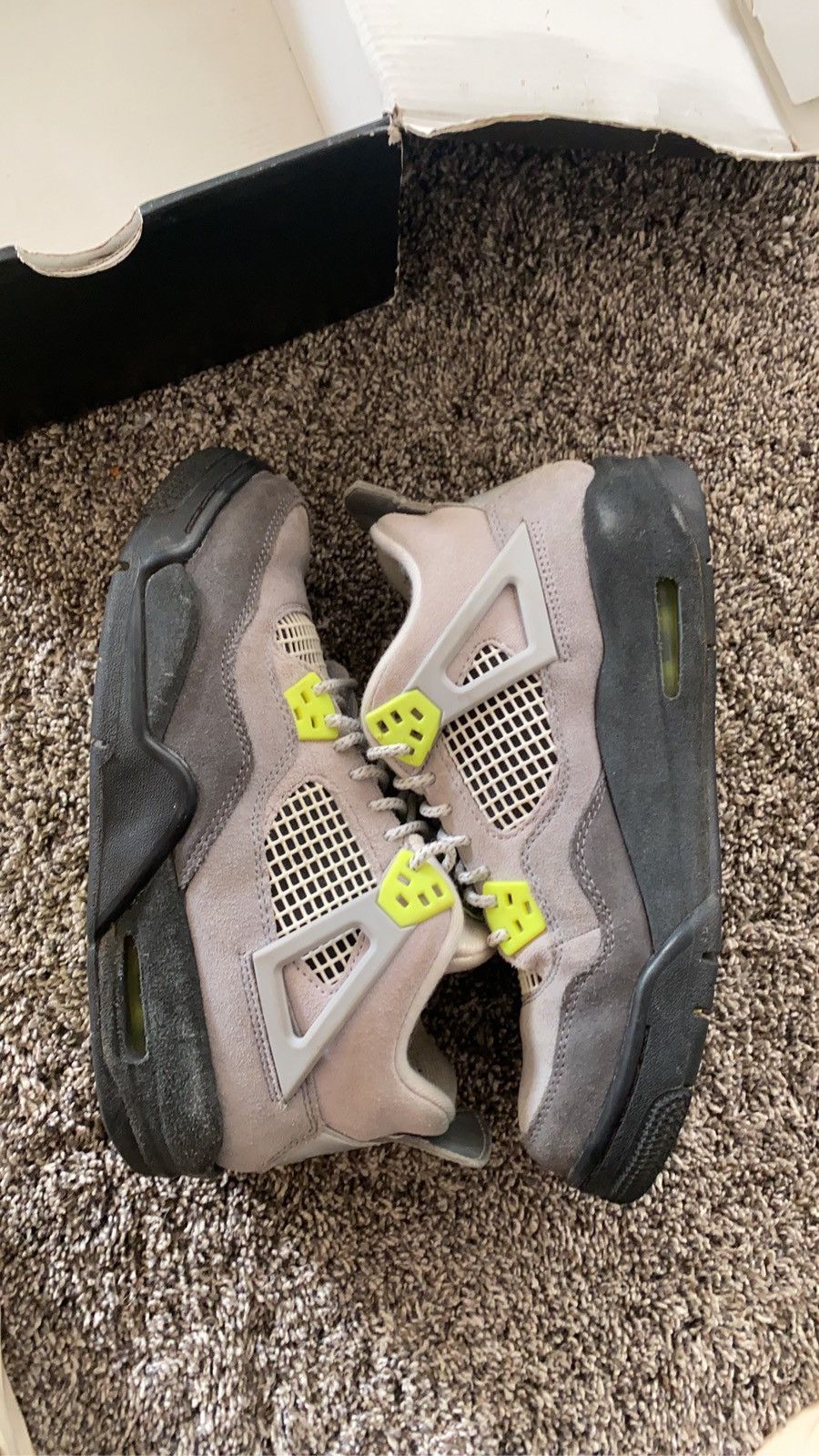 Jordan Brand Jordan 4 neon | Grailed
