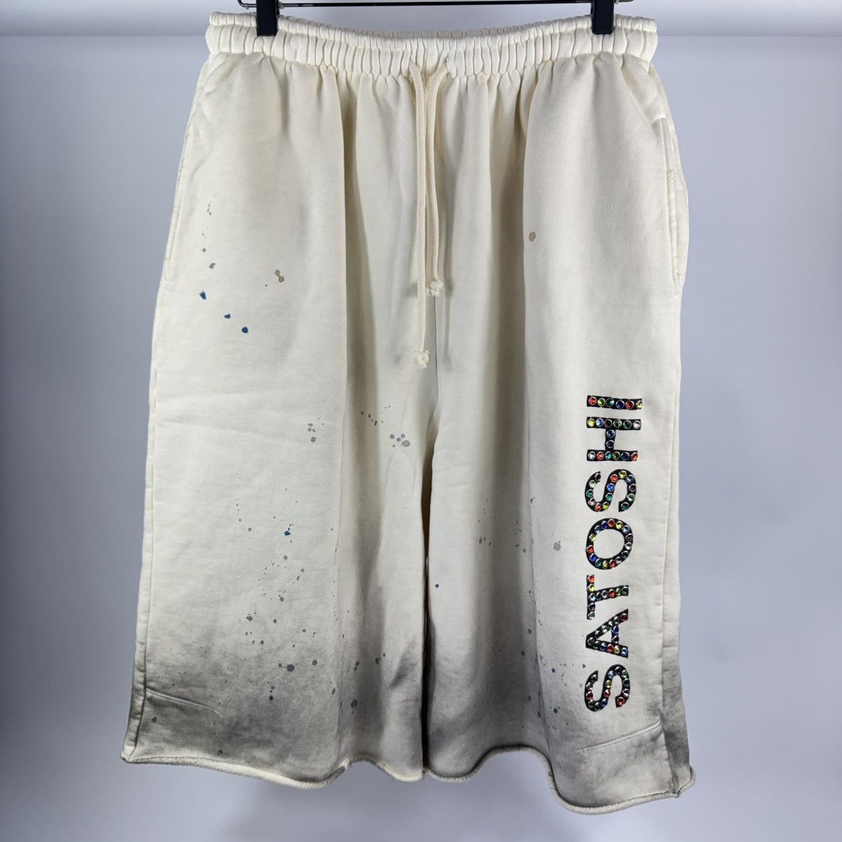 Satoshi Nakamoto CREAM RHINESTONE LOGO 3 QUARTER LONG SHORTS Size US 36 / EU 52 - 2 Thumbnail