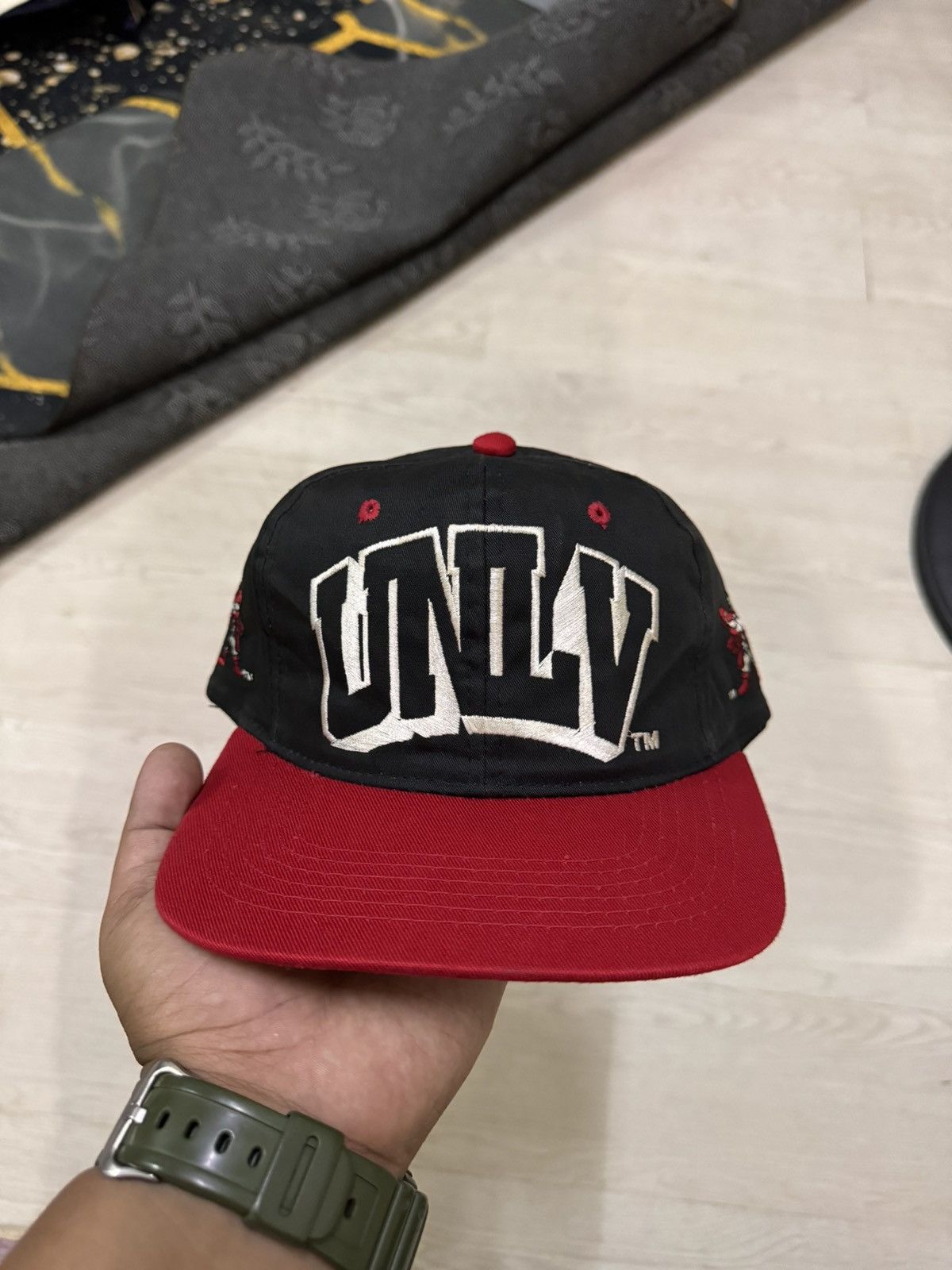 NBA University of Nevada Las Vegas Rebels Embroidered Snapback Size ONE SIZE - 1 Thumbnail