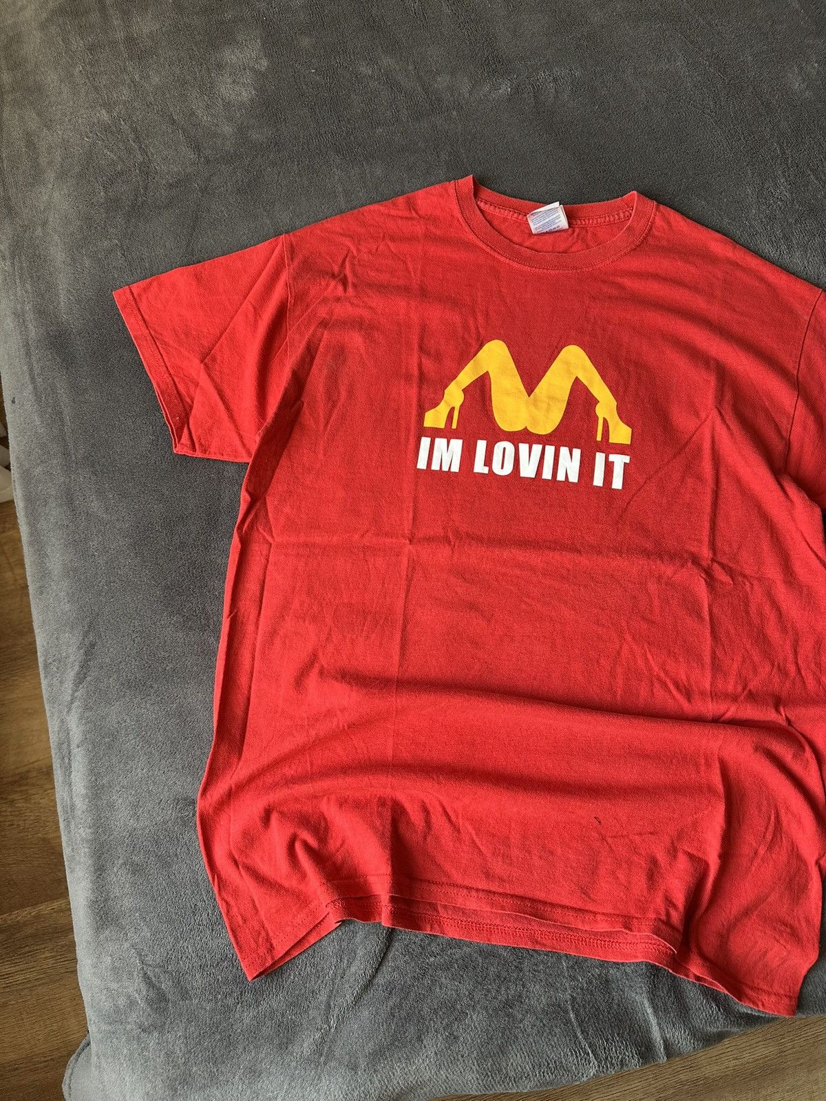 Vintage IM LOVIN IT Crazy Humour Tee Size L Size US L / EU 52-54 / 3 - 2 Thumbnail