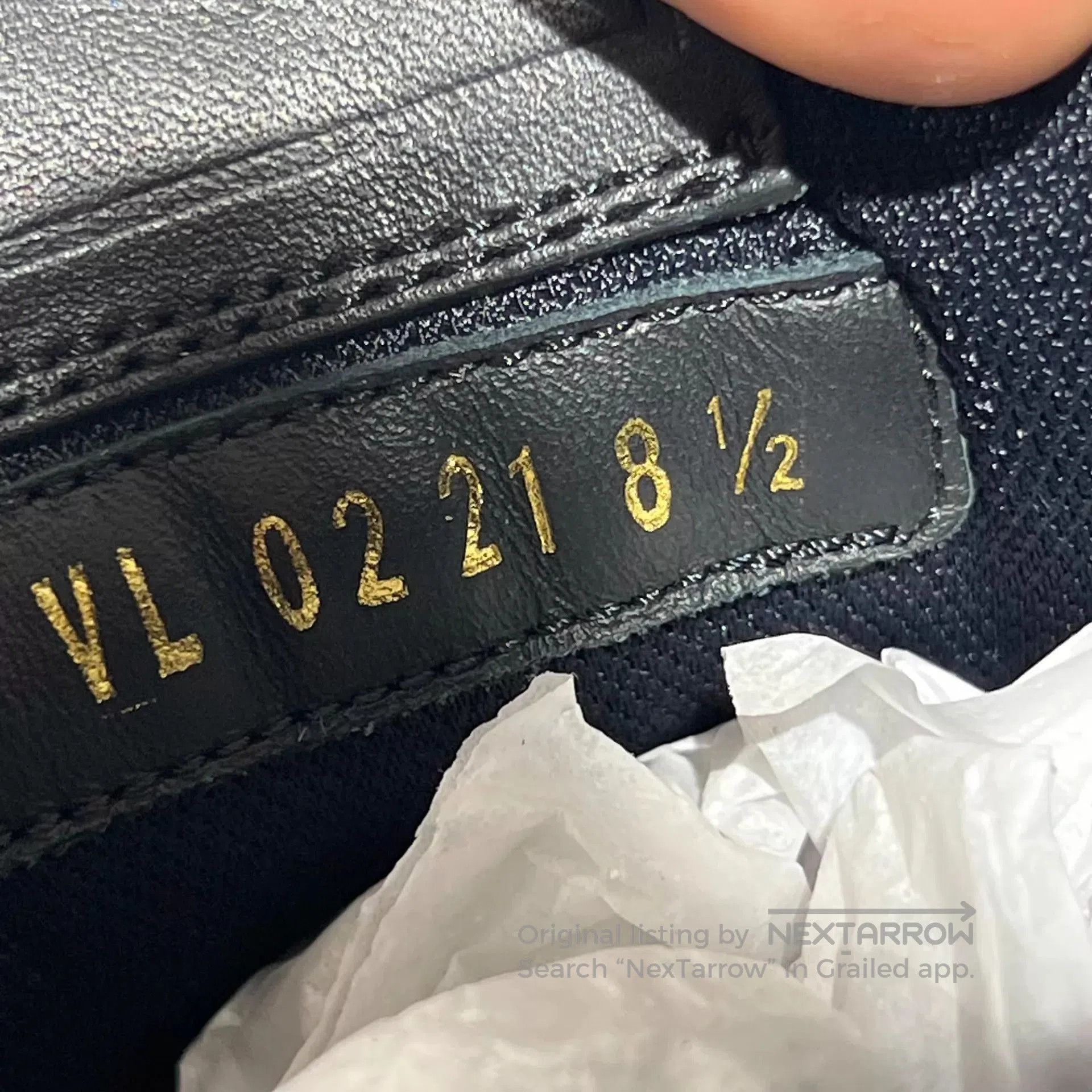 Louis Vuitton Black Low-Top Leather Sneakers. Size US 9.5 / EU 42-43 - 8 Thumbnail