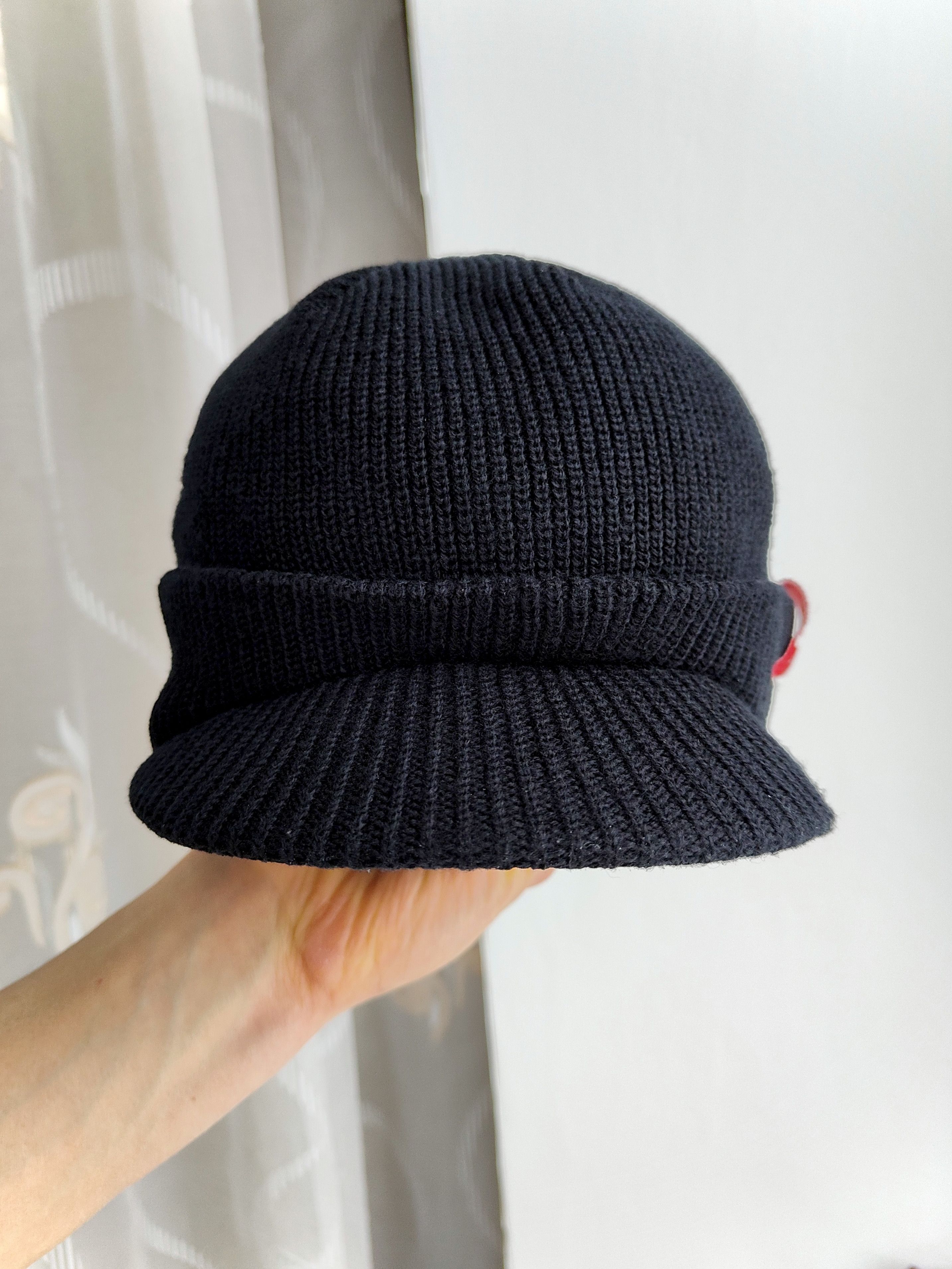 Nike Vintage Nike Air Visor Beanie Hat Jeep Cap Cuffed Peaked Hat Size ONE SIZE - 7 Thumbnail