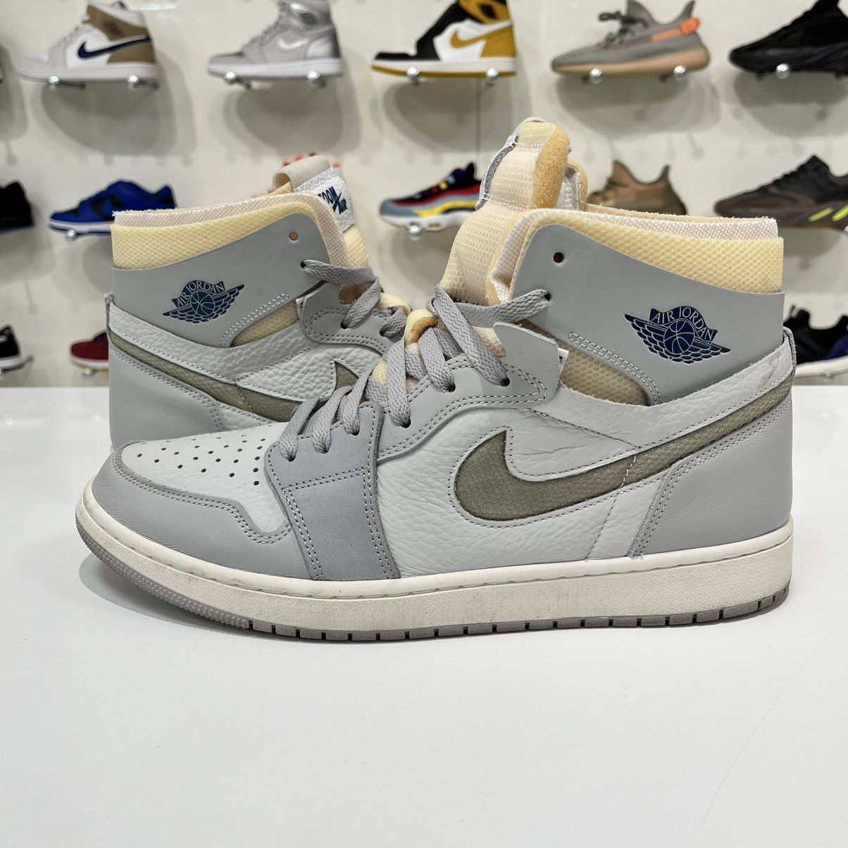 Nike Air Jordan 1 High Zoom Air CMFT London Size US 12 / EU 45 - 1 Thumbnail