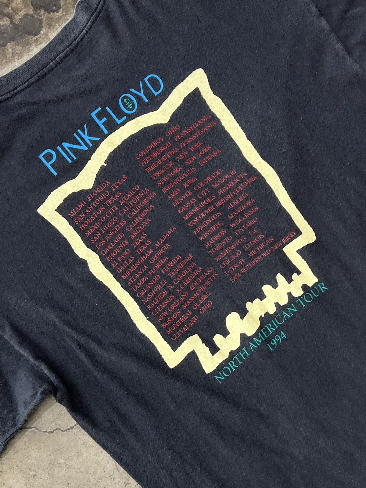 Band Tees Vintage 1994 Pink Floyd North American Tour Tee XL Size US XL / EU 56 / 4 - 4 Thumbnail