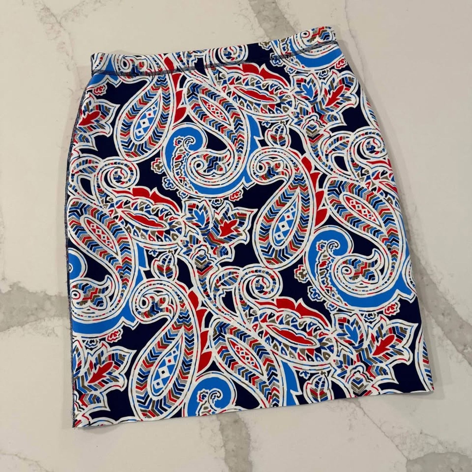 J.McLaughlin J.McLaughlin Reversible Pencil Skirt Womens M Paisley/Geo Size 30" / US 8 / IT 44 - 4 Thumbnail