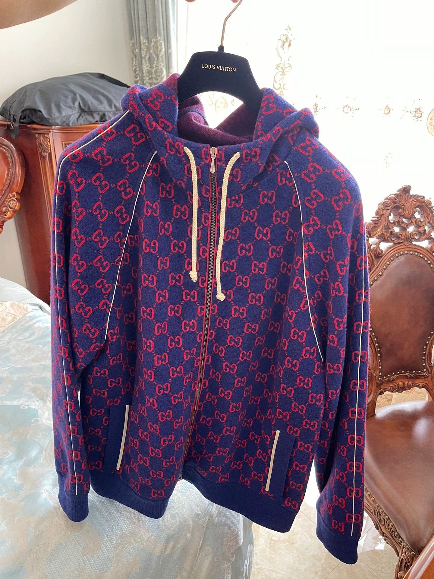 Gucci Gucci Full Logo Wool Jacket S (Fits L) Like New Size US S / EU 44-46 / 1 - 3 Thumbnail