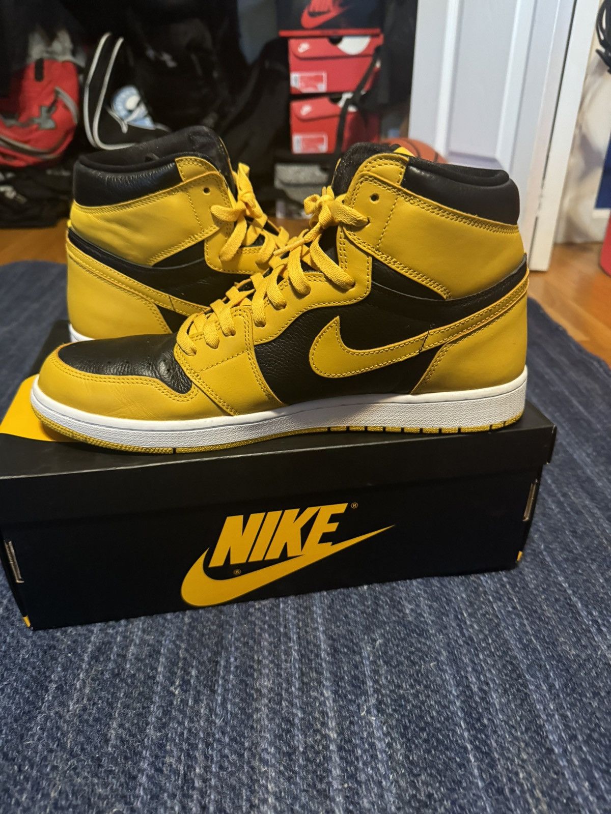 Jordan Brand × Nike Jordan 1 Retro High Pollen Size US 14 / EU 47 - 2 Thumbnail