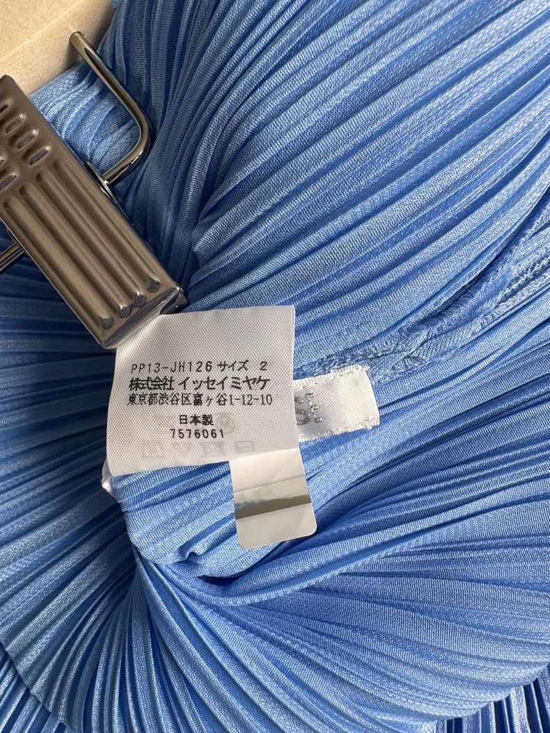 Issey Miyake Issey Miyake size:2 Sky-blue pleated dress Size XS / US 0-2 / IT 36-38 - 8 Thumbnail