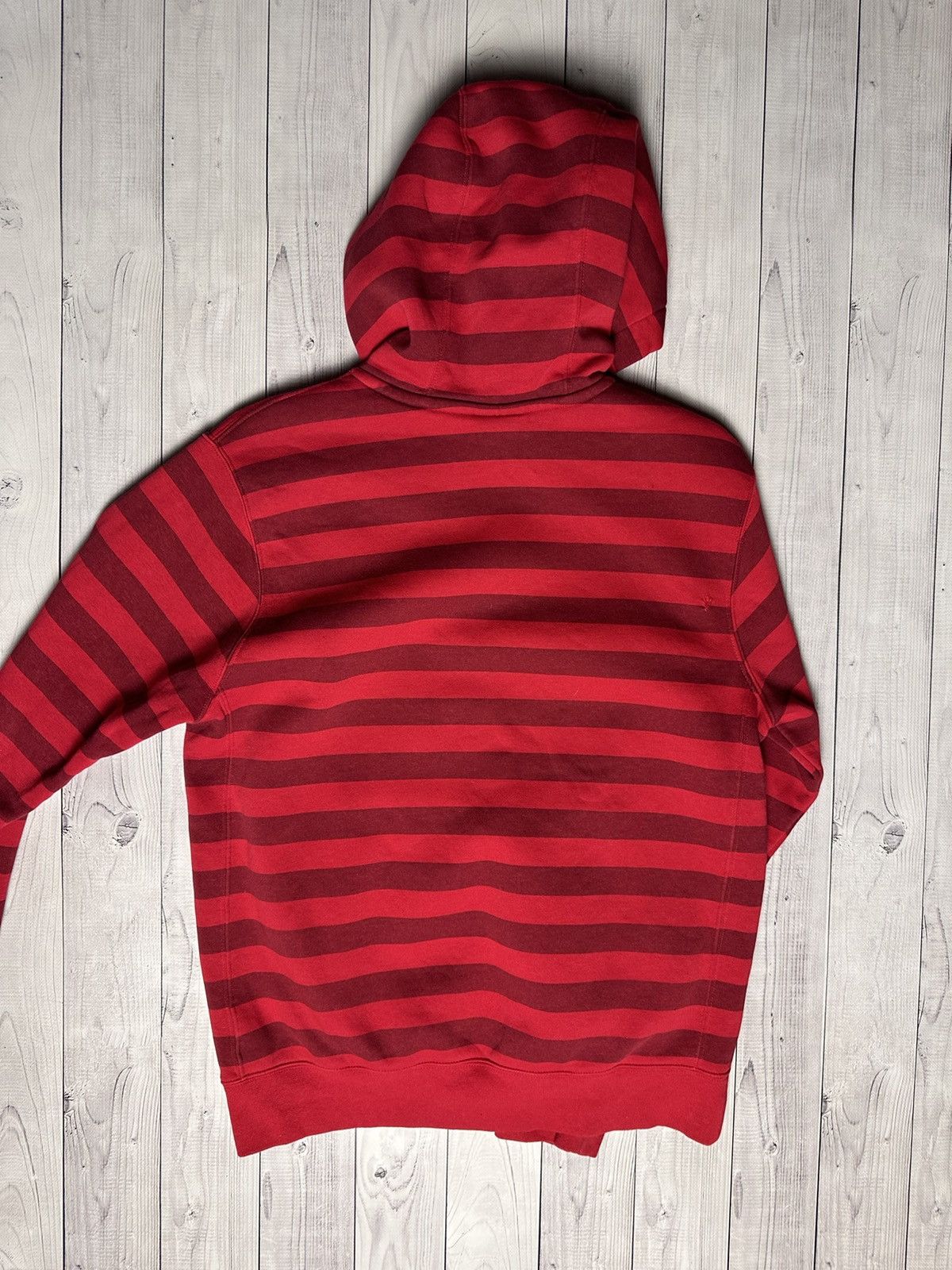Nike Vintage Nike Liverpool soccer hoodie size S striped rare Size US S / EU 44-46 / 1 - 6 Thumbnail