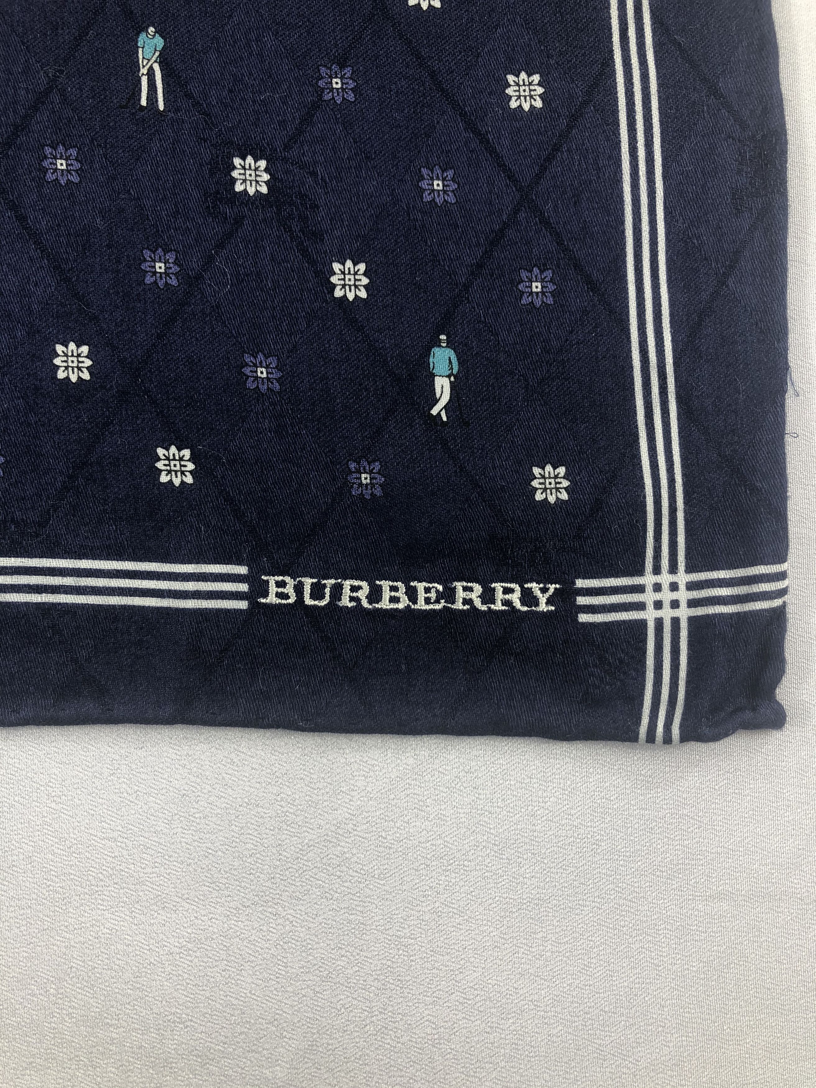 Burberry Burberry Handkerchief / Bandana / Neckerchief Size ONE SIZE - 5 Thumbnail