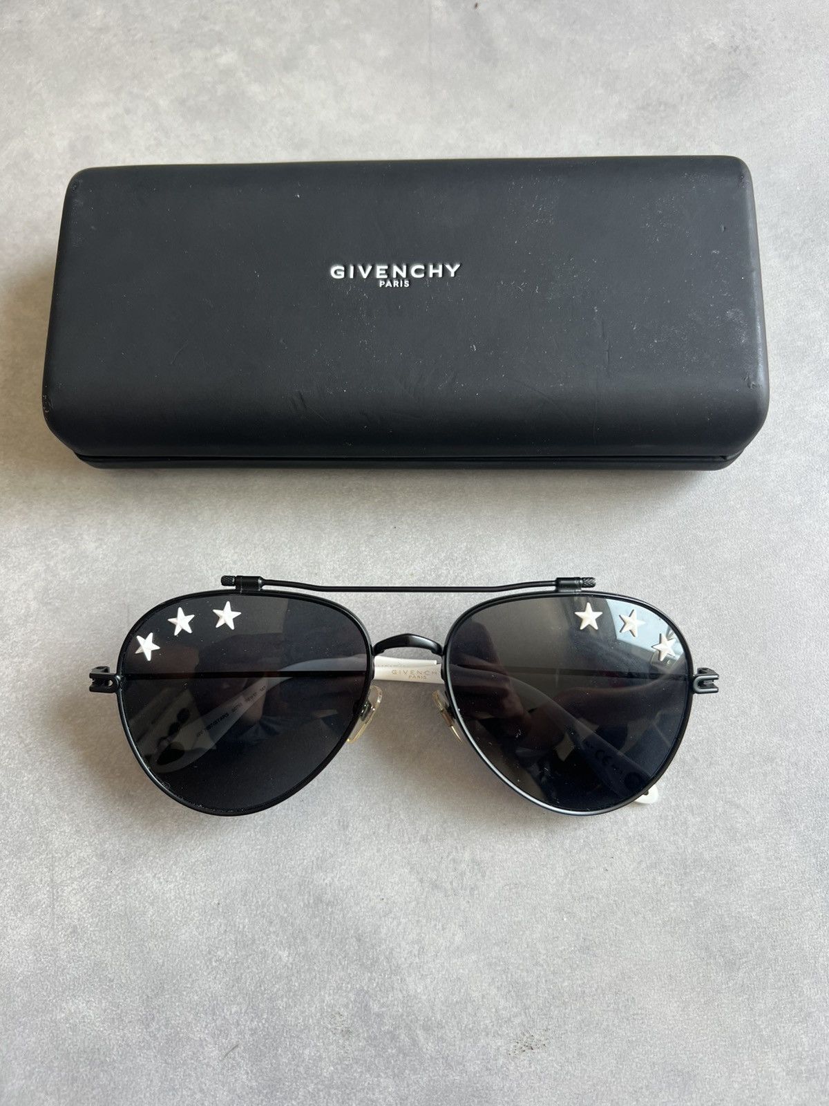 Givenchy By Riccardo Tisci Stars Aviator Sunglasses