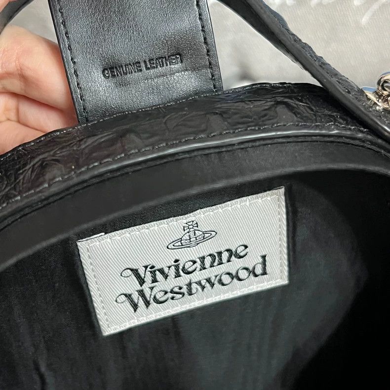 Vivienne Westwood Vivienne Westwood size os Ostrich embossed leather handbag Size ONE SIZE - 9 Thumbnail