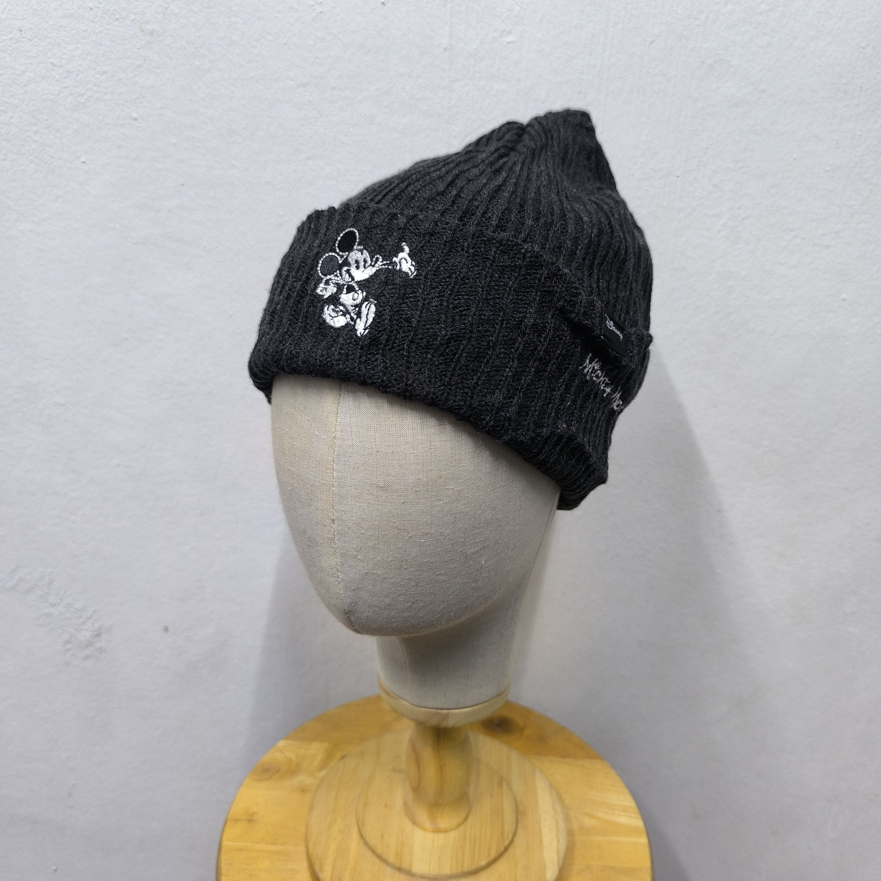 Mickey Mouse 💥 Disney mickey mouse character cartoon beanie hat Size ONE SIZE - 2 Thumbnail