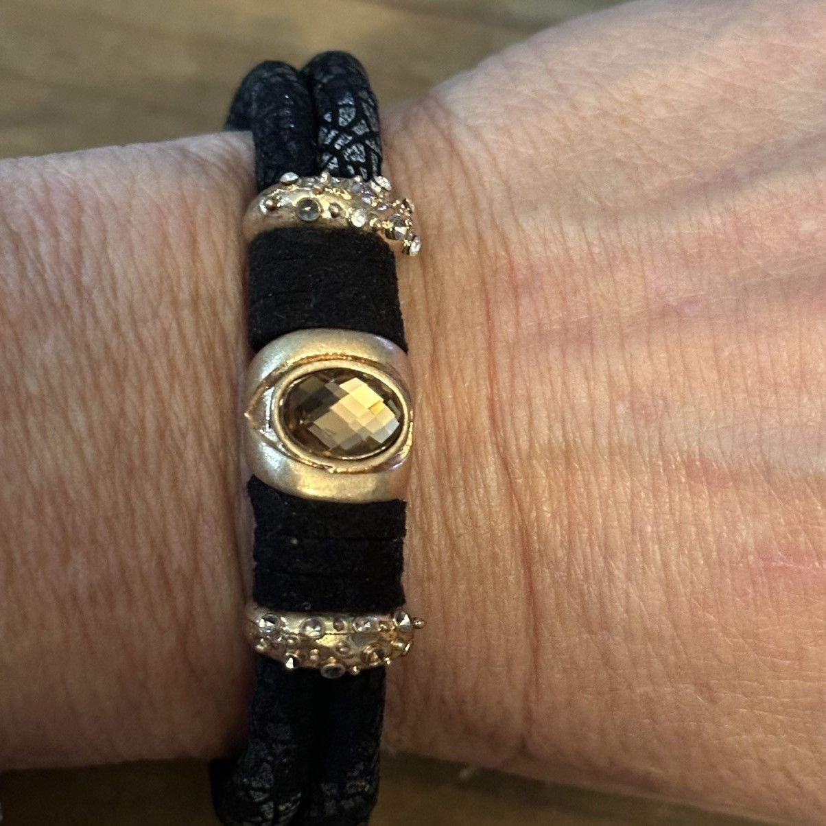 Other Soft snakeskin print gemstone bracelet Size ONE SIZE - 5 Thumbnail