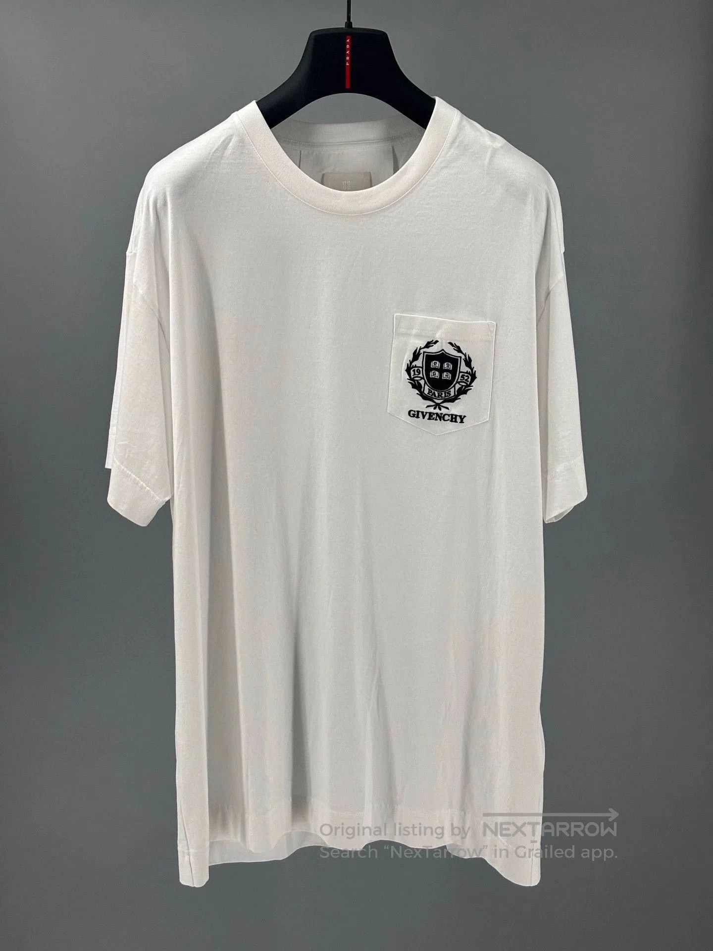 Givenchy Givenchy Men's White T-Shirt with Logo. Size US S / EU 44-46 / 1 - 1 Thumbnail