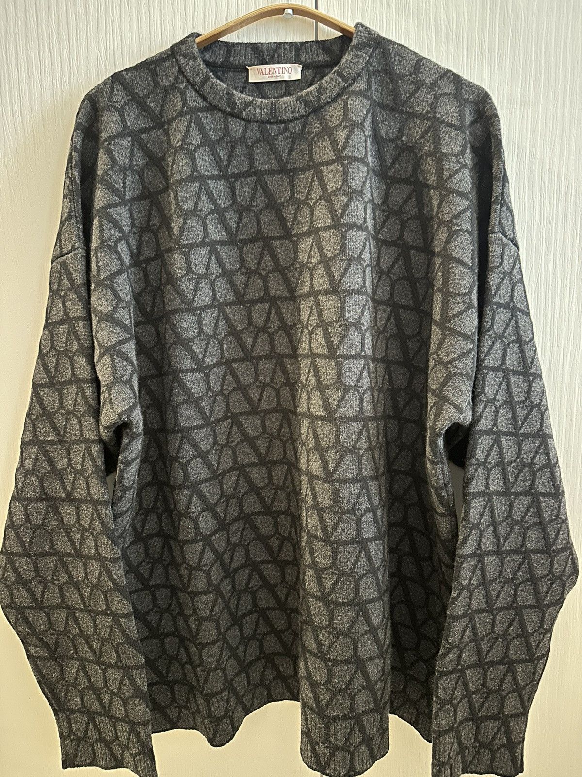 Valentino Valentino Garavani Toile Iconographe Sweater Size US M / EU 48-50 / 2 - 1 Thumbnail