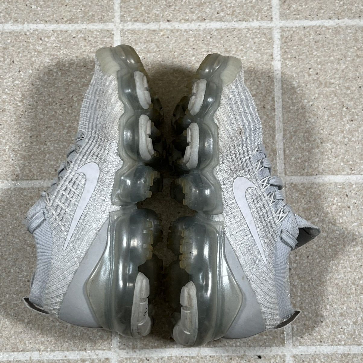 Nike Nike Air VaporMax Flyknit 3 Pure Platinum Athletic Shoes m Size US 7 / IT 37 - 6 Thumbnail