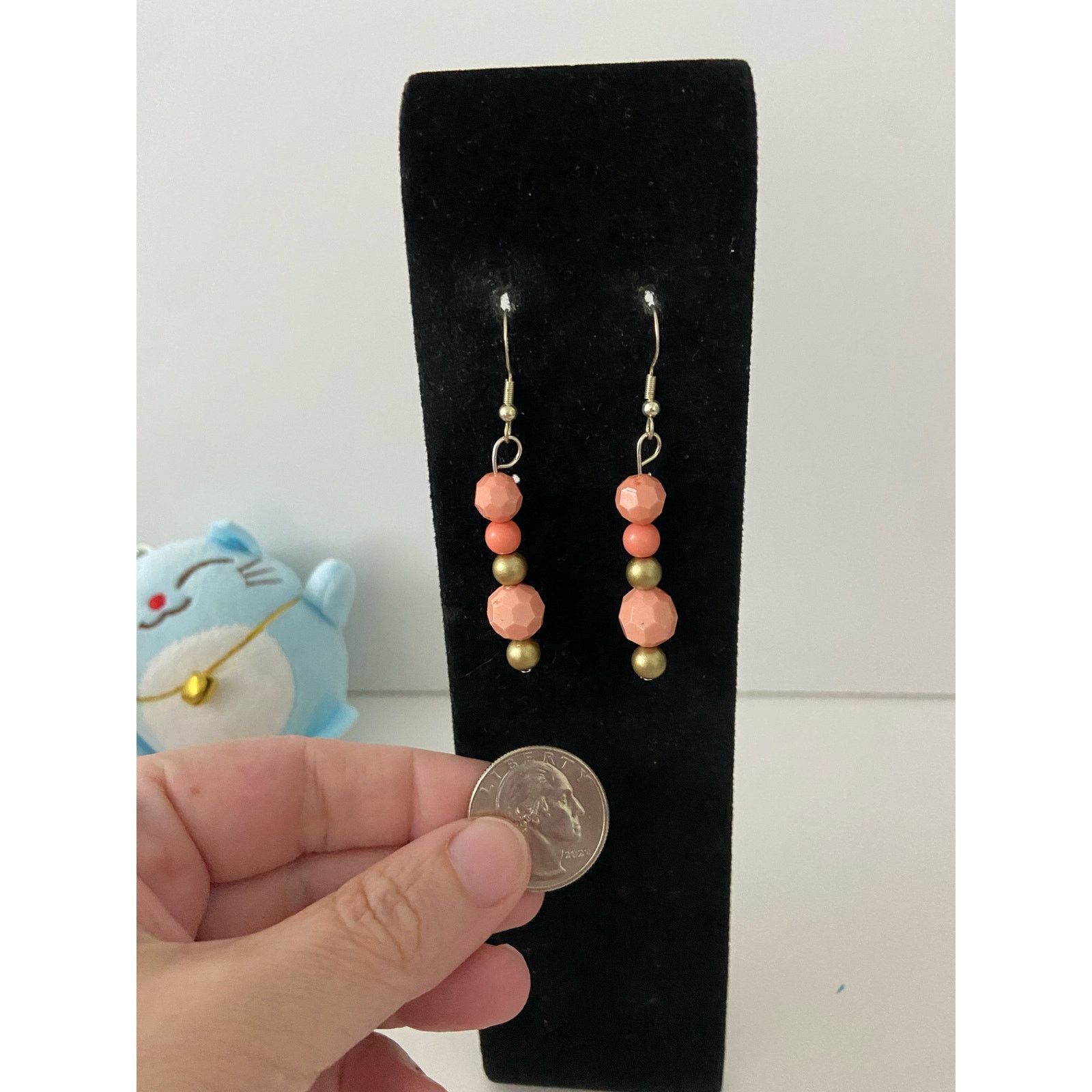 Handmade handmade salmon pink and gold bead earrings Size ONE SIZE - 2 Thumbnail