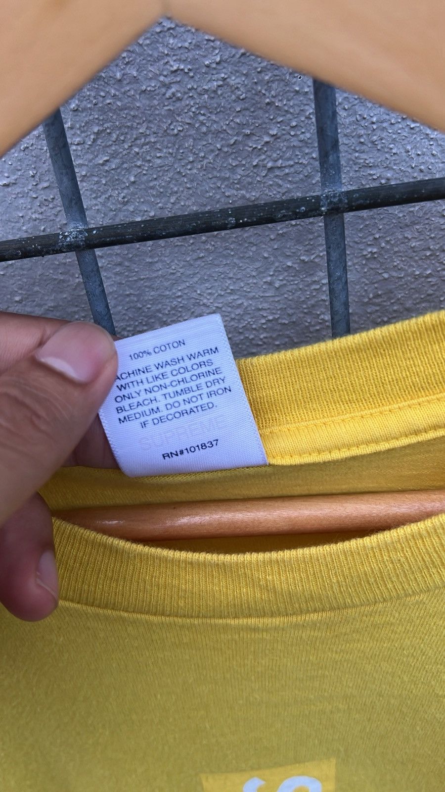 Supreme Supreme Size US M / EU 48-50 / 2 - 2 Thumbnail