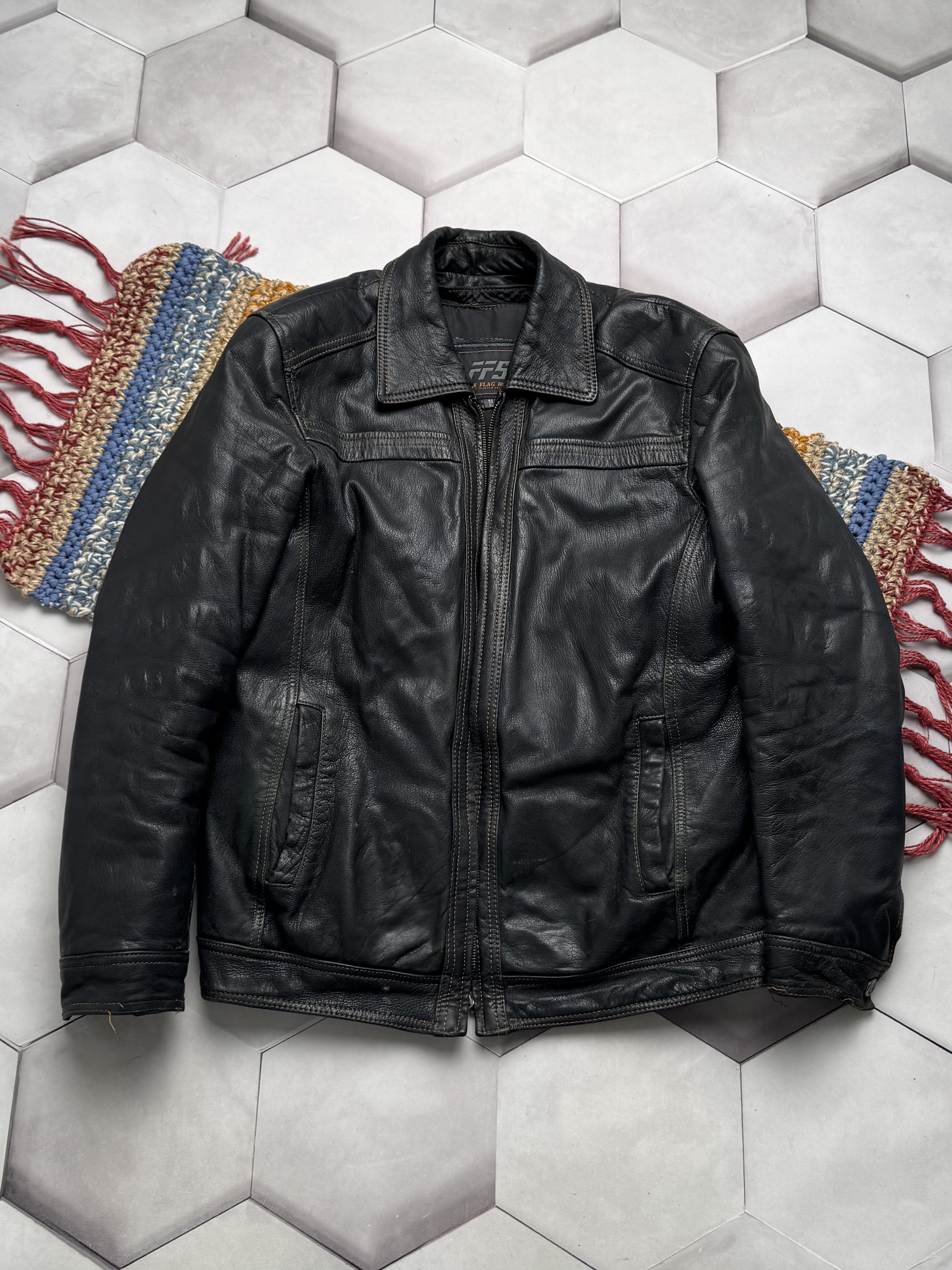 Vintage Vintage Leather Bomber Thrashed Jacket Size US XL / EU 56 / 4 - 1 Thumbnail