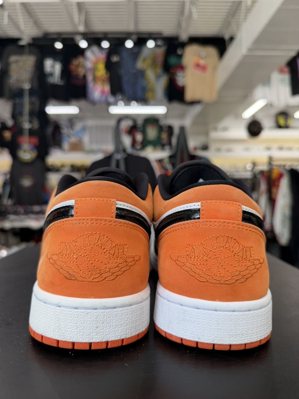 Jordan Brand Jordan 1 Low Shattered Backboard Size 9 (2021) Size US 9 / EU 42 - 5 Thumbnail