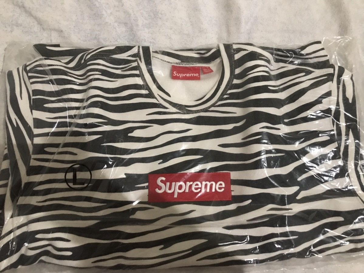 Supreme Supreme Box Logo Zebra F/W22 Size L | Grailed