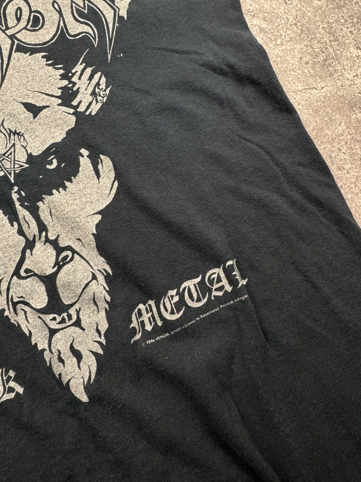 Band Tees 1996 VENOM BLACK METAL BAND SLEEVELESS SHIRT VINTAGE FADED Size US M / EU 48-50 / 2 - 5 Thumbnail