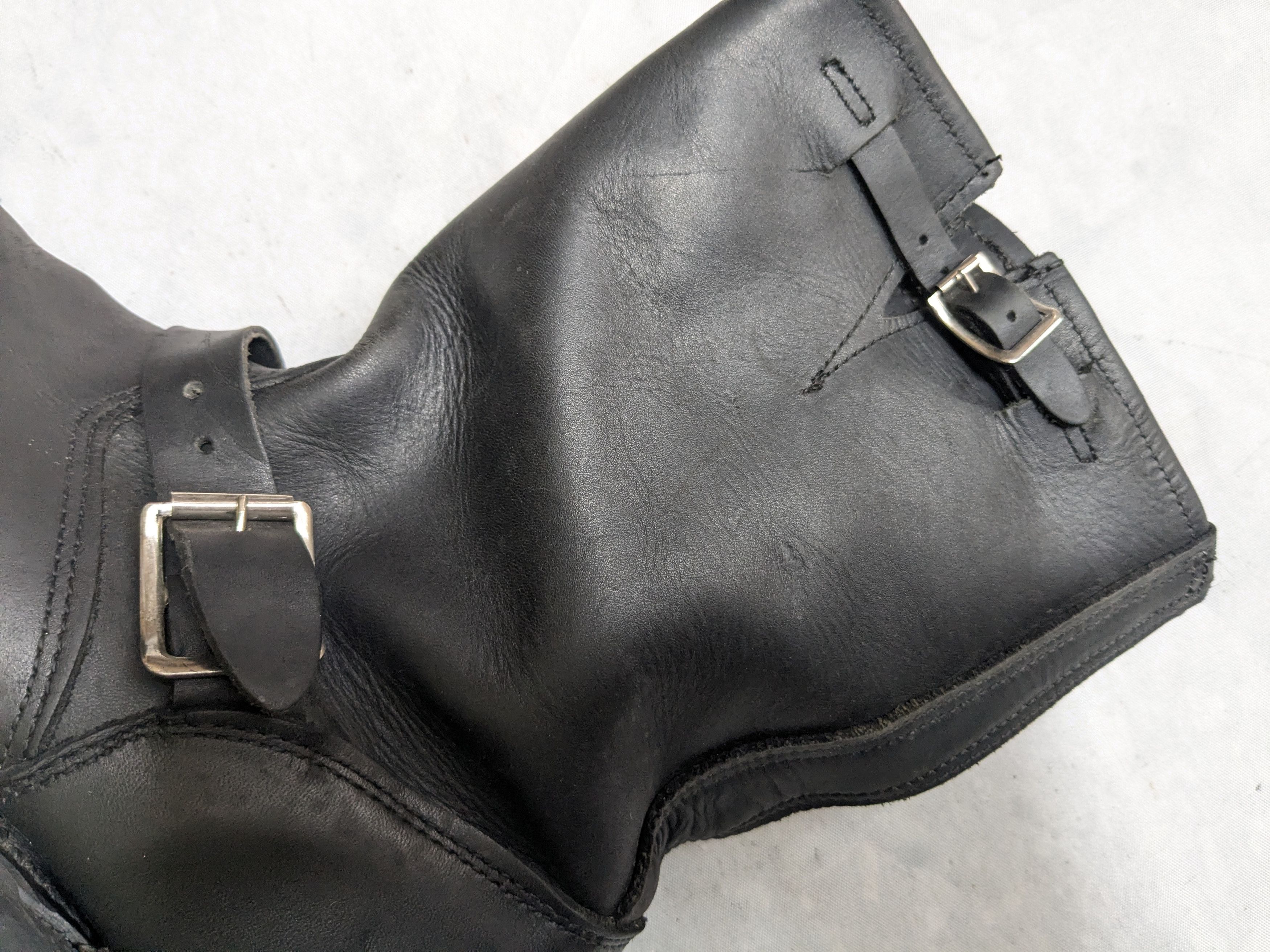 Frye Frye Engineer Boots Black Leather 9.5 M Buckle Strap Size US 9.5 / EU 42-43 - 13 Thumbnail