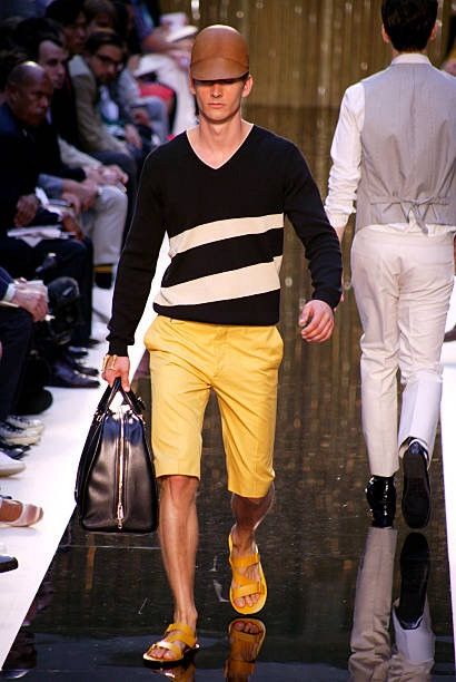 Louis Vuitton *NEW* LOUIS VUITTON SS 2008 Runway Spiral Knit Sweater lv Size US L / EU 52-54 / 3 - 2 Thumbnail