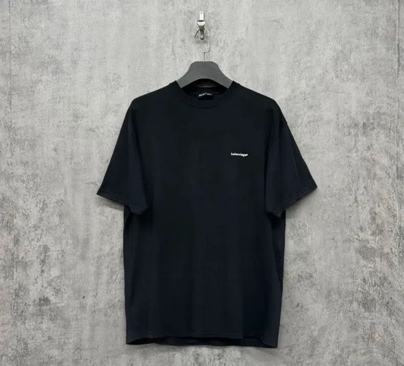Balenciaga Balenciaga Chest Logo Black Casual Short Sleeve Size US M / EU 48-50 / 2 - 1 Thumbnail
