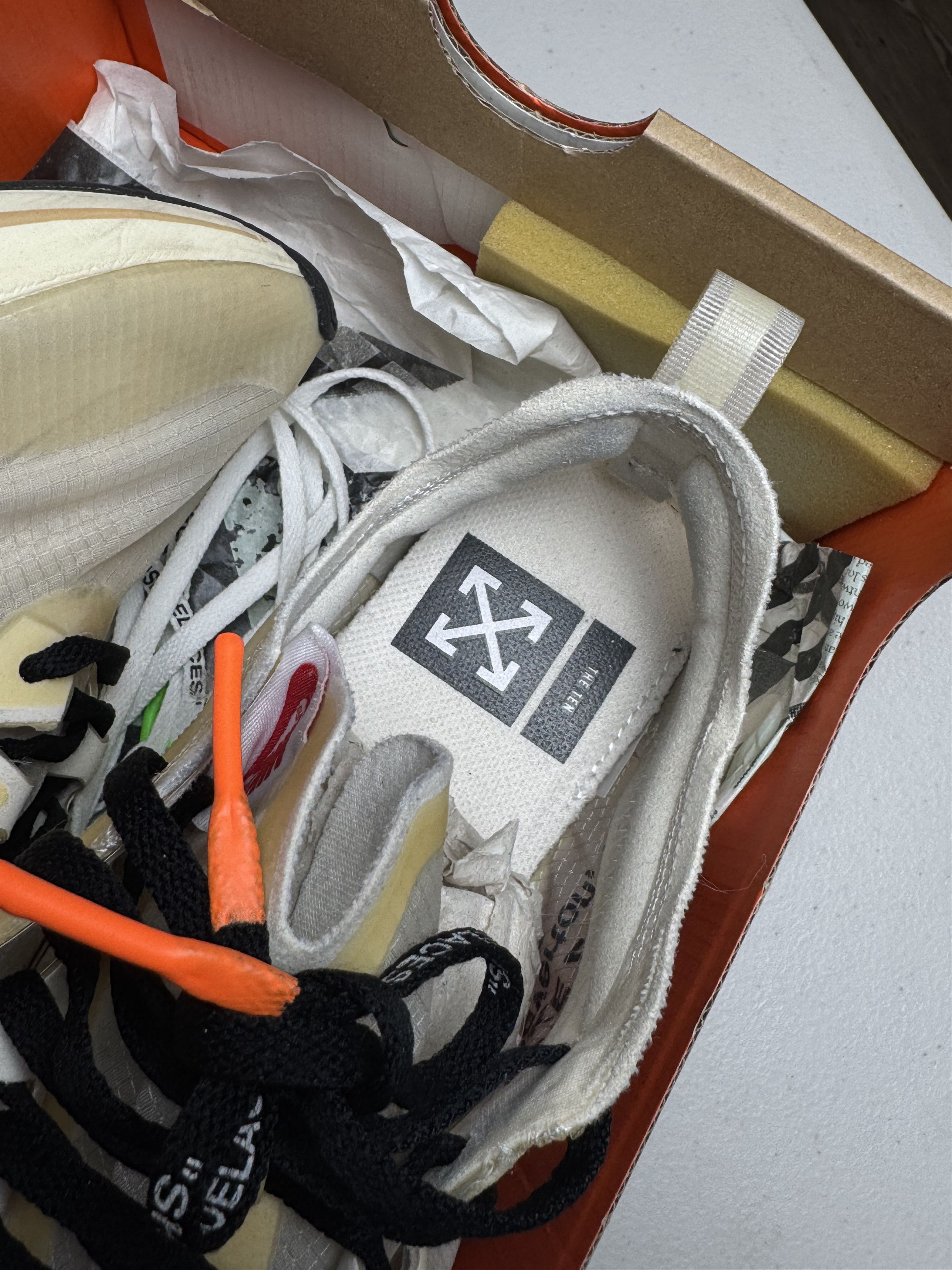 Nike × Off-White Nike X OFF-White Zoom Fly M10 Size US 10 / EU 43 - 7 Thumbnail
