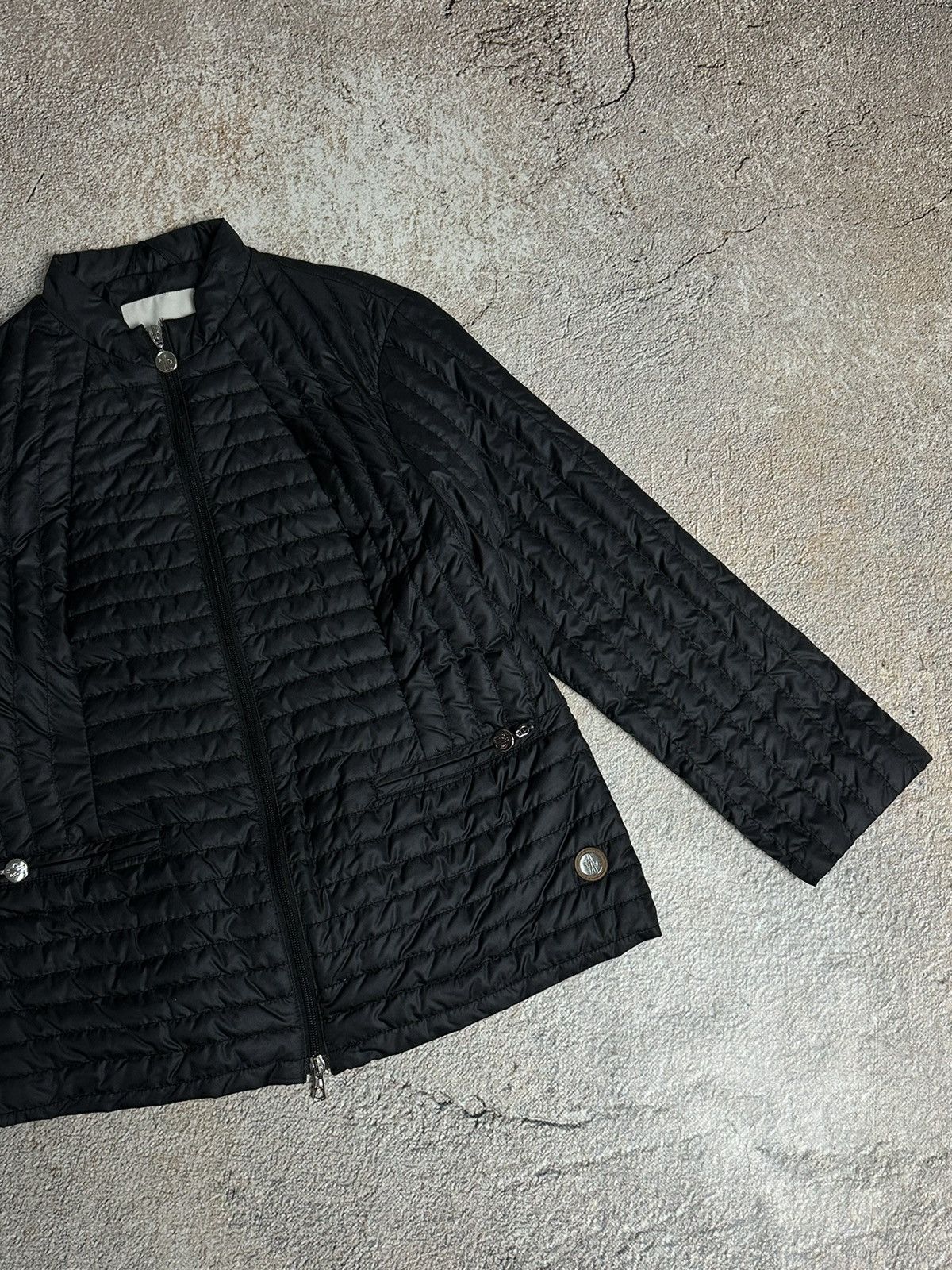 Moncler Vintage moncler mini puffer Size S / US 4 / IT 40 - 2 Thumbnail