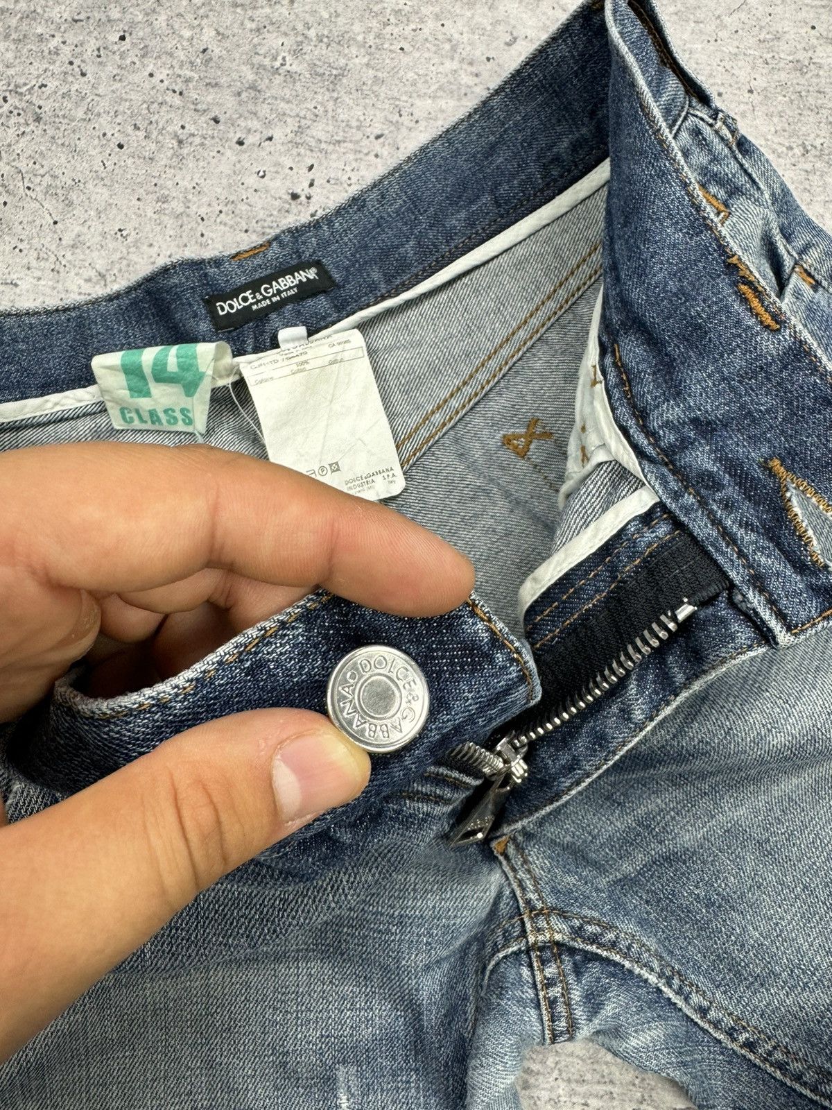 Dolce & Gabbana × Vintage Dolce&Gabbana Metal Pocket Big Logo Blue Stonewashed Jeans Size US 32 / EU 48 - 14 Thumbnail
