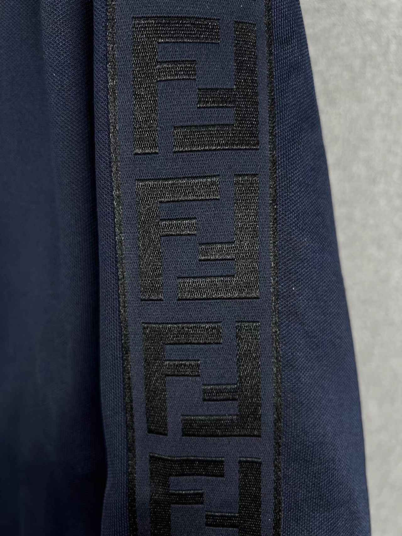 Fendi FENDI Monogram Full Logo Reversible Jacket K1 Size XS / US 0-2 / IT 36-38 - 7 Thumbnail