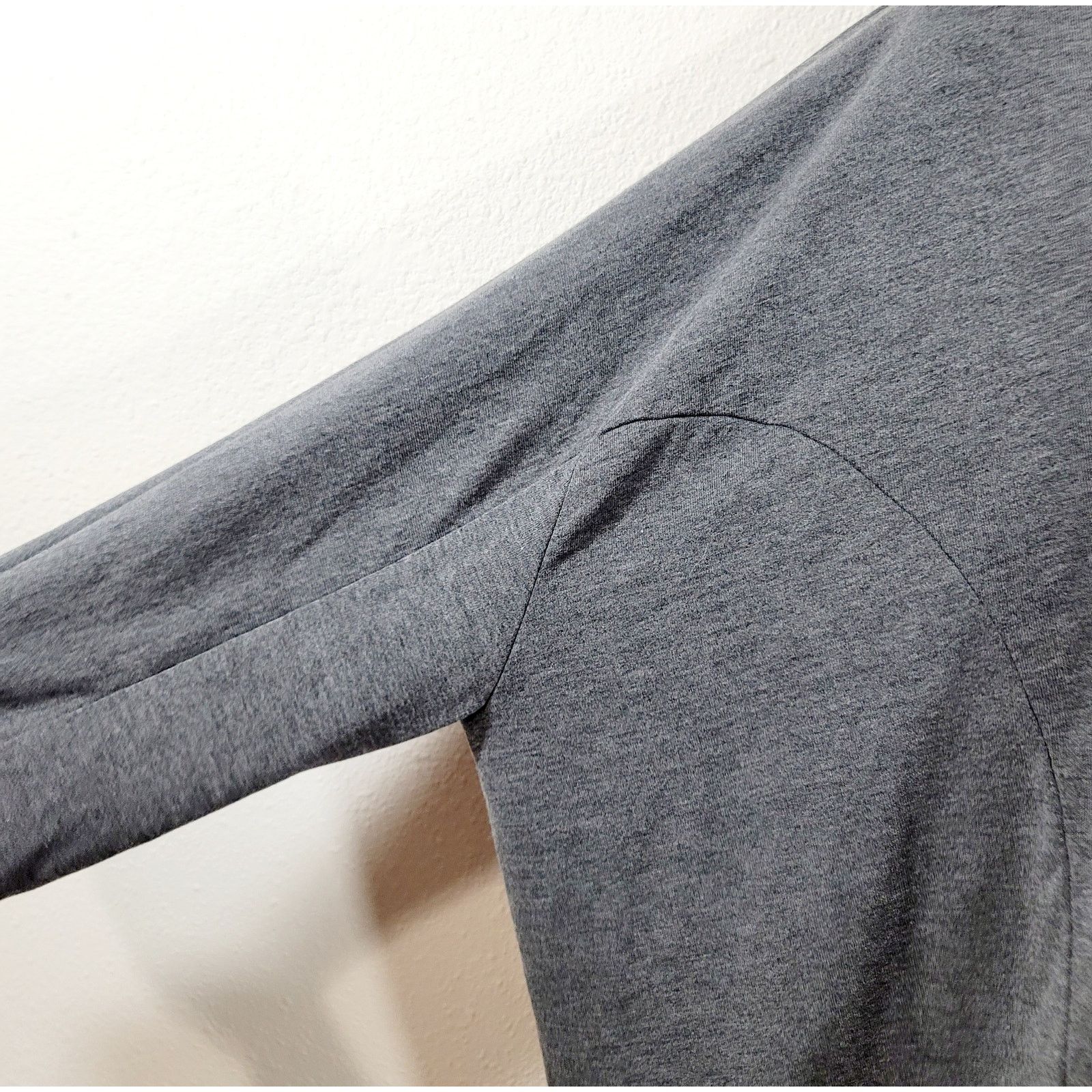 Other Love Charcoal Heathered Hi Low Ruffled Top S/M Lightweight Size M / US 6-8 / IT 42-44 - 7 Thumbnail