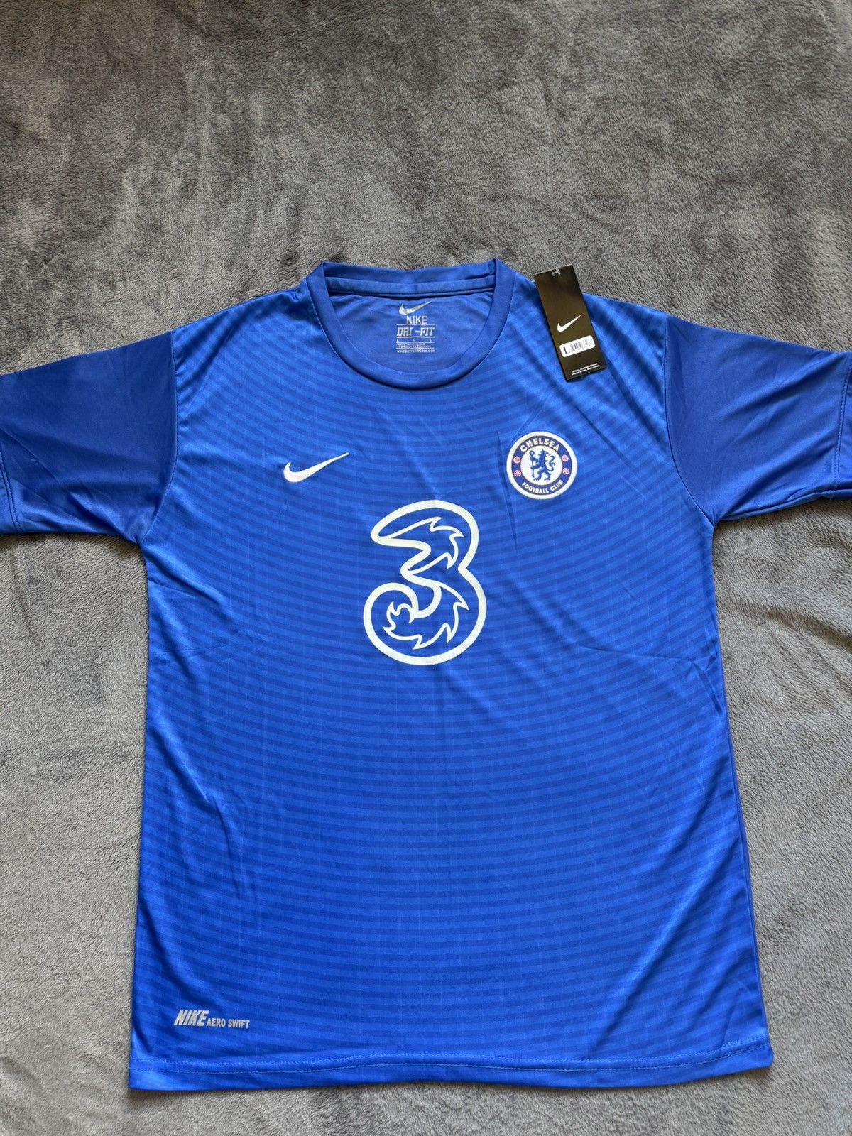 Nike Brand new Football kit/ chelsea jersey 2023 Size US L / EU 52-54 / 3 - 7 Thumbnail