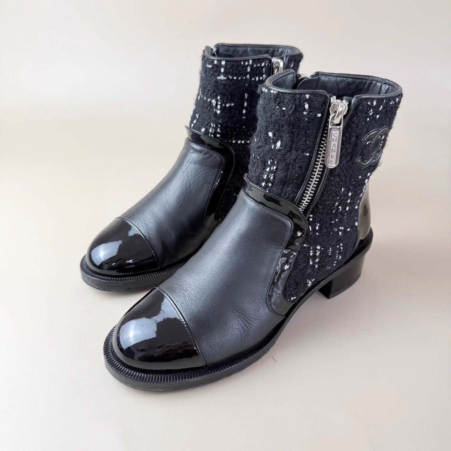 Chanel CHANEL Woven CC Black Short Boots 35.5 EUR MINT Size US 4.5 / IT 34.5 - 1 Thumbnail