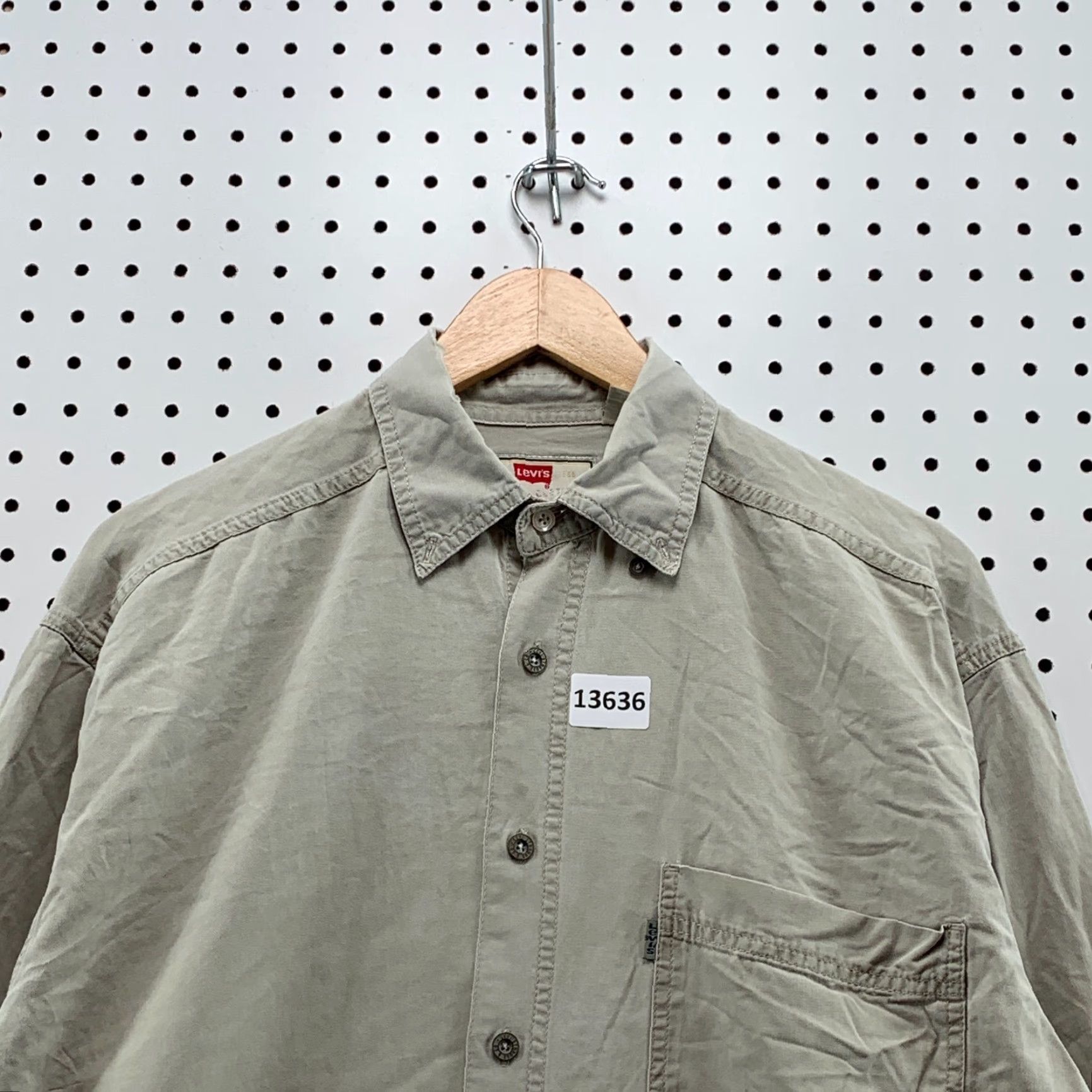 Levi's Levi's Shirt Adult Medium Brown Button-Down Long Sleeve Mens Size US M / EU 48-50 / 2 - 2 Thumbnail