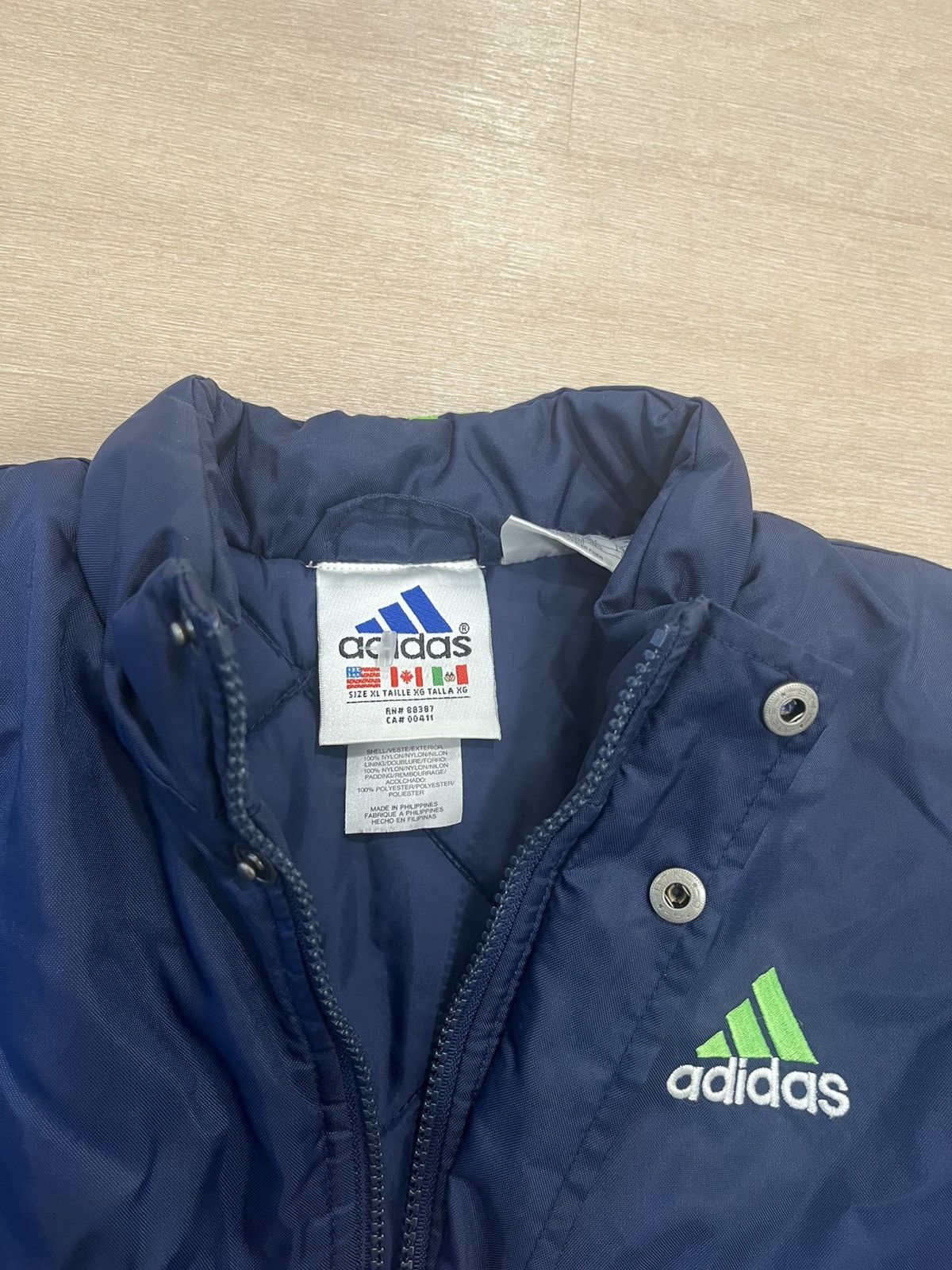Adidas Vintage Adidas Raincoat XL Size US XL / EU 56 / 4 - 3 Thumbnail