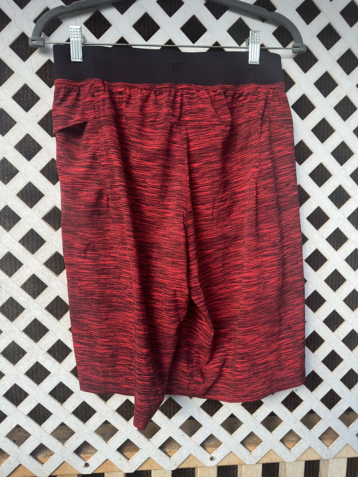Lululemon PreOwned Lululemon Shorts Red Men's Small Size US 30 / EU 46 - 2 Thumbnail