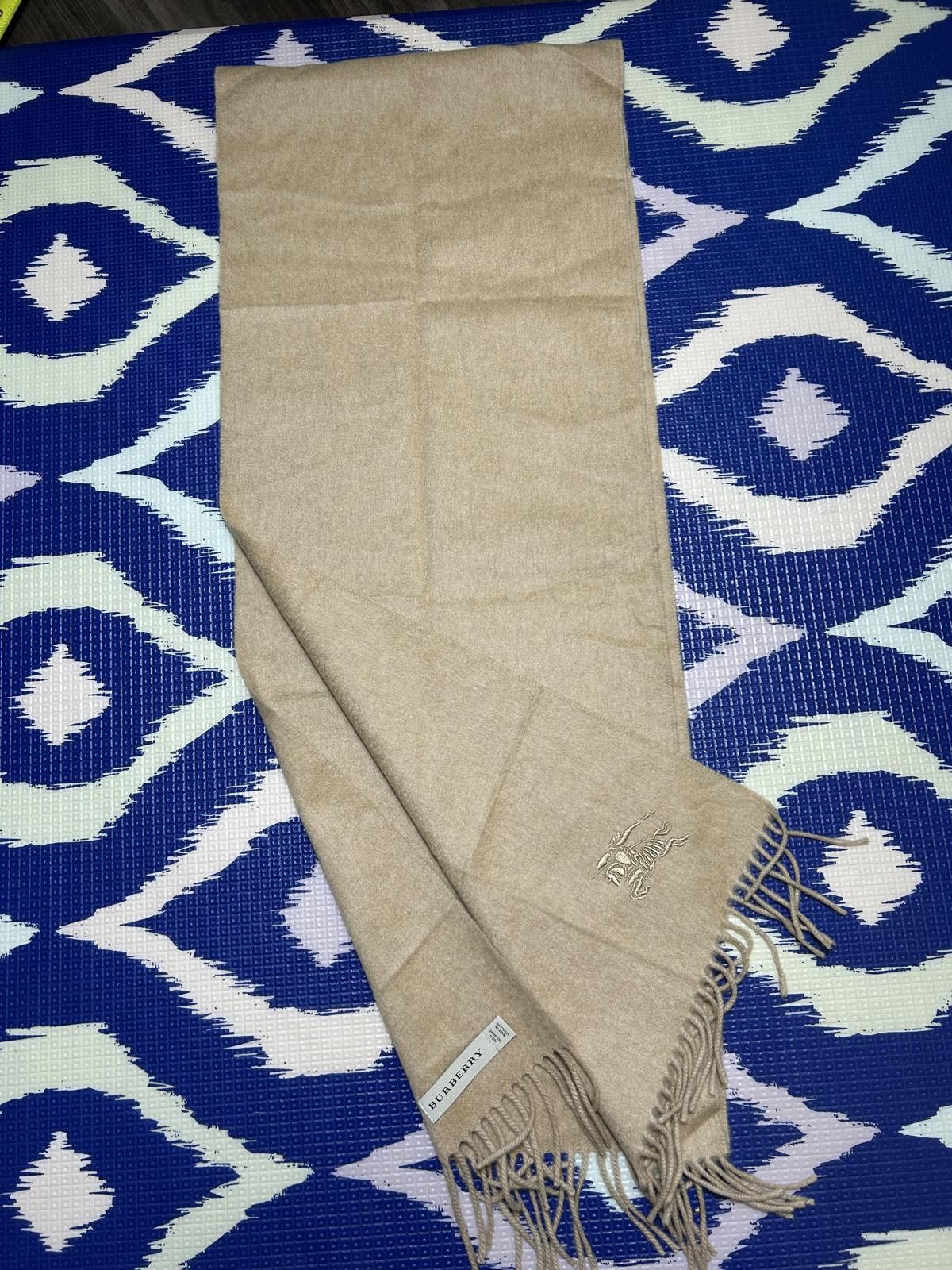 Burberry NWT BURBERRY Heritage Cashmere Scarf - Classic Camel Check Size ONE SIZE - 8 Thumbnail