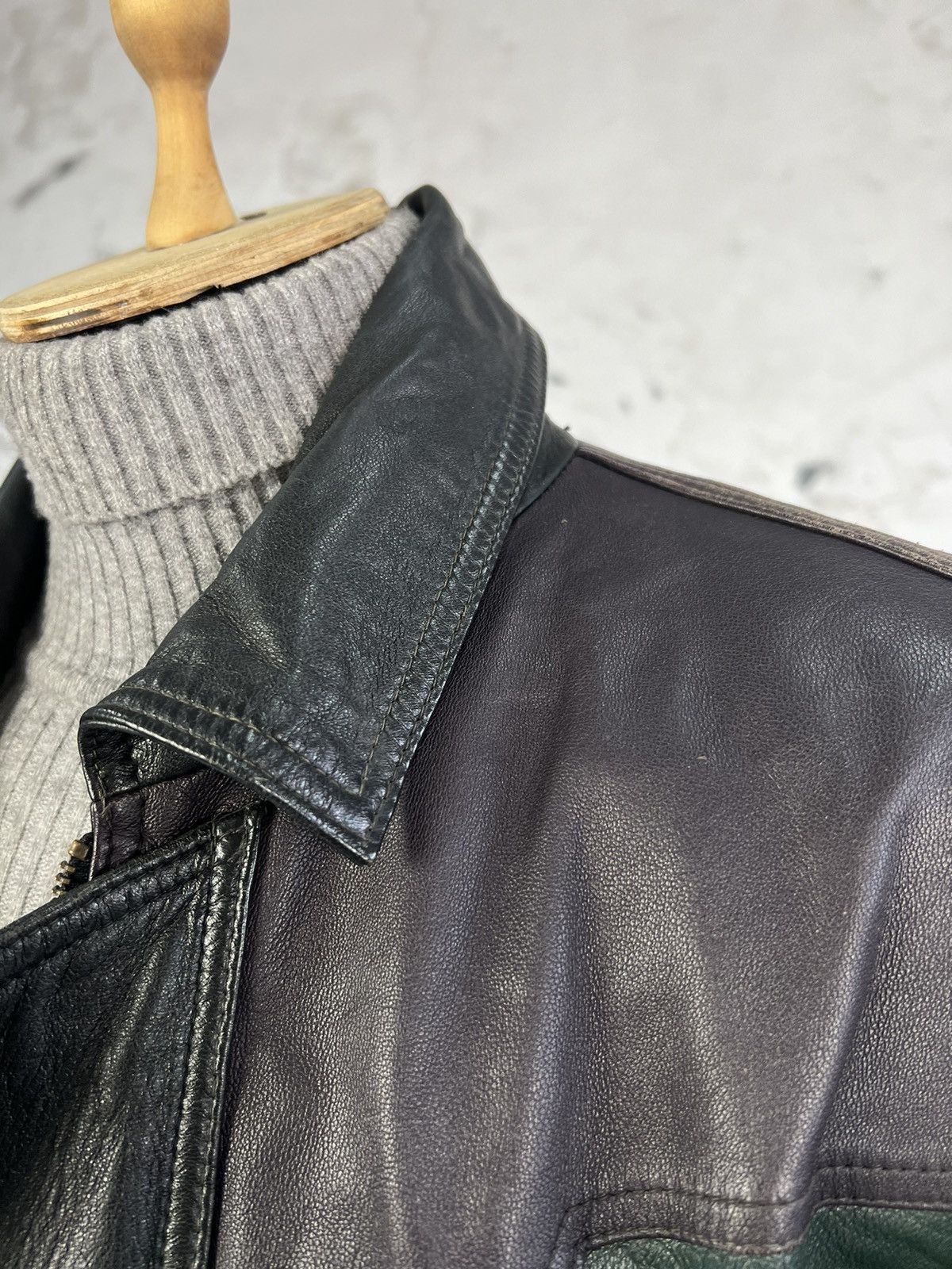 Angelo Litrico Vintage Angelo Litrico Leather Bomber Jacket Size 46 S - M Size US M / EU 48-50 / 2 - 4 Thumbnail