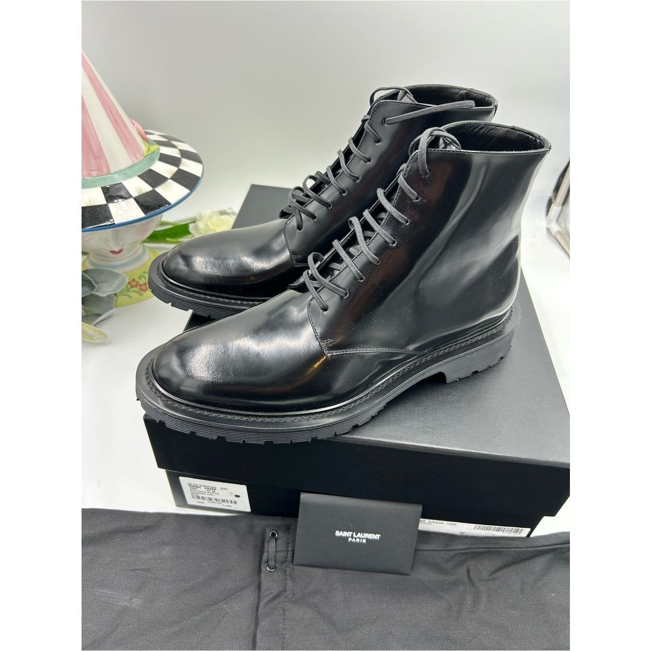 YSL Men\'s Black Leather Lace-Up Combat Boots never worn size 42.5 Saint Laurent Black Brogue Leather Ankle Boots Size 44 Saint  main image 4